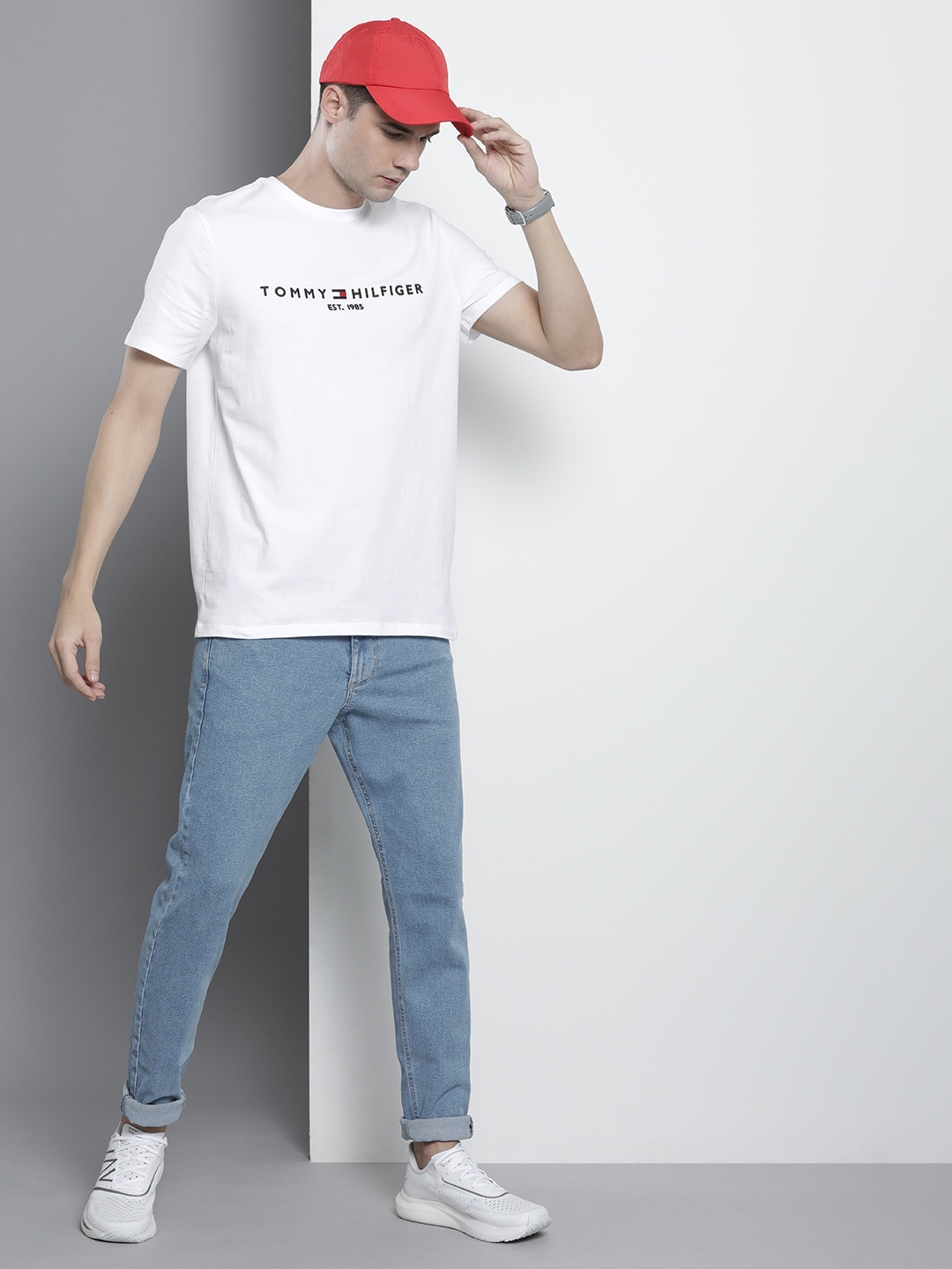 

Tommy Hilfiger Men Brand Logo Pure Cotton T-shirt, White