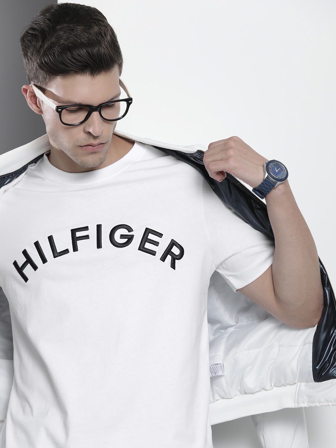 

Tommy Hilfiger Men Pure Cotton Brand Logo Printed T-shirt, White
