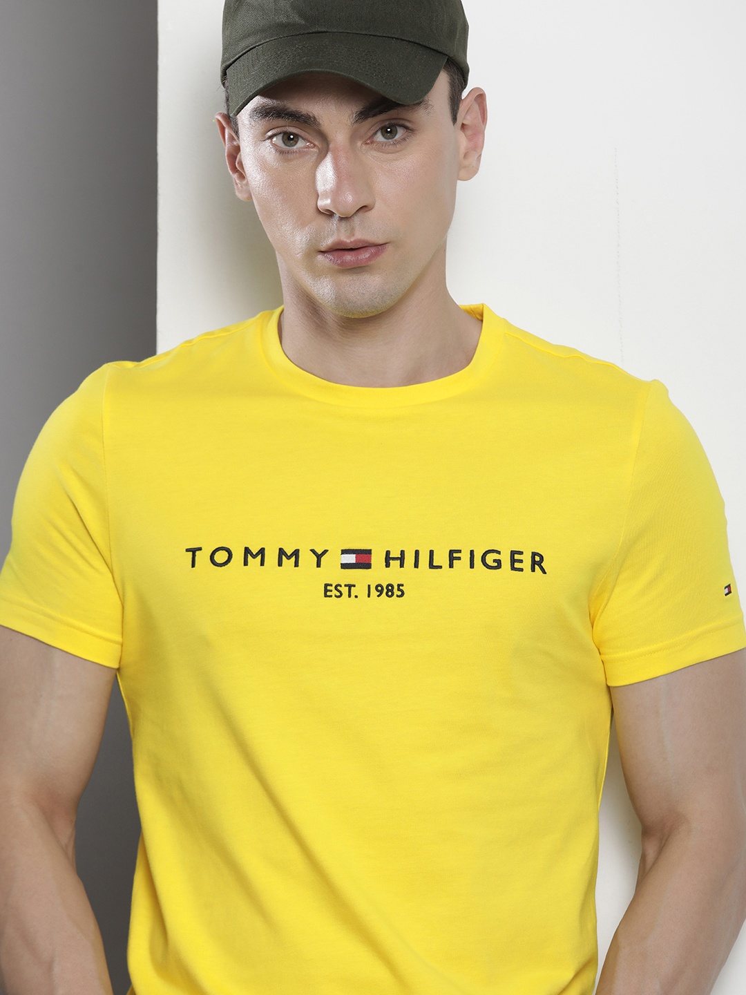 

Tommy Hilfiger Men Brand Logo Embroidered Organic Cotton Slim Fit T-shirt, Yellow