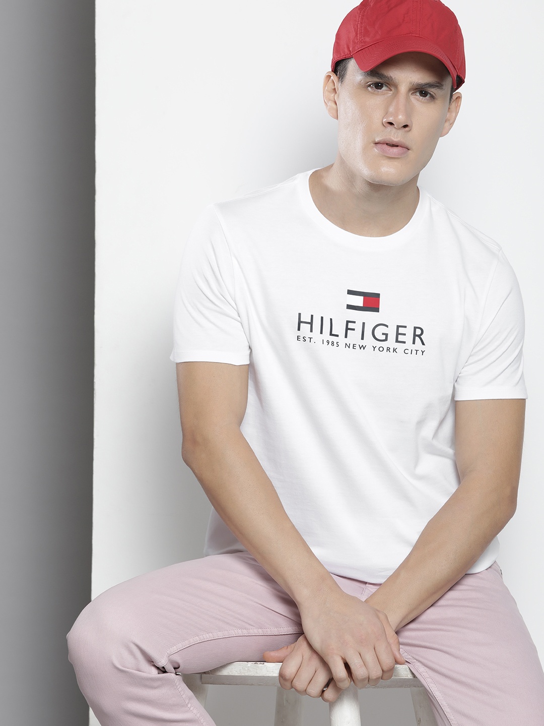 

Tommy Hilfiger Men Brand Logo Print Pure Cotton T-shirt, White