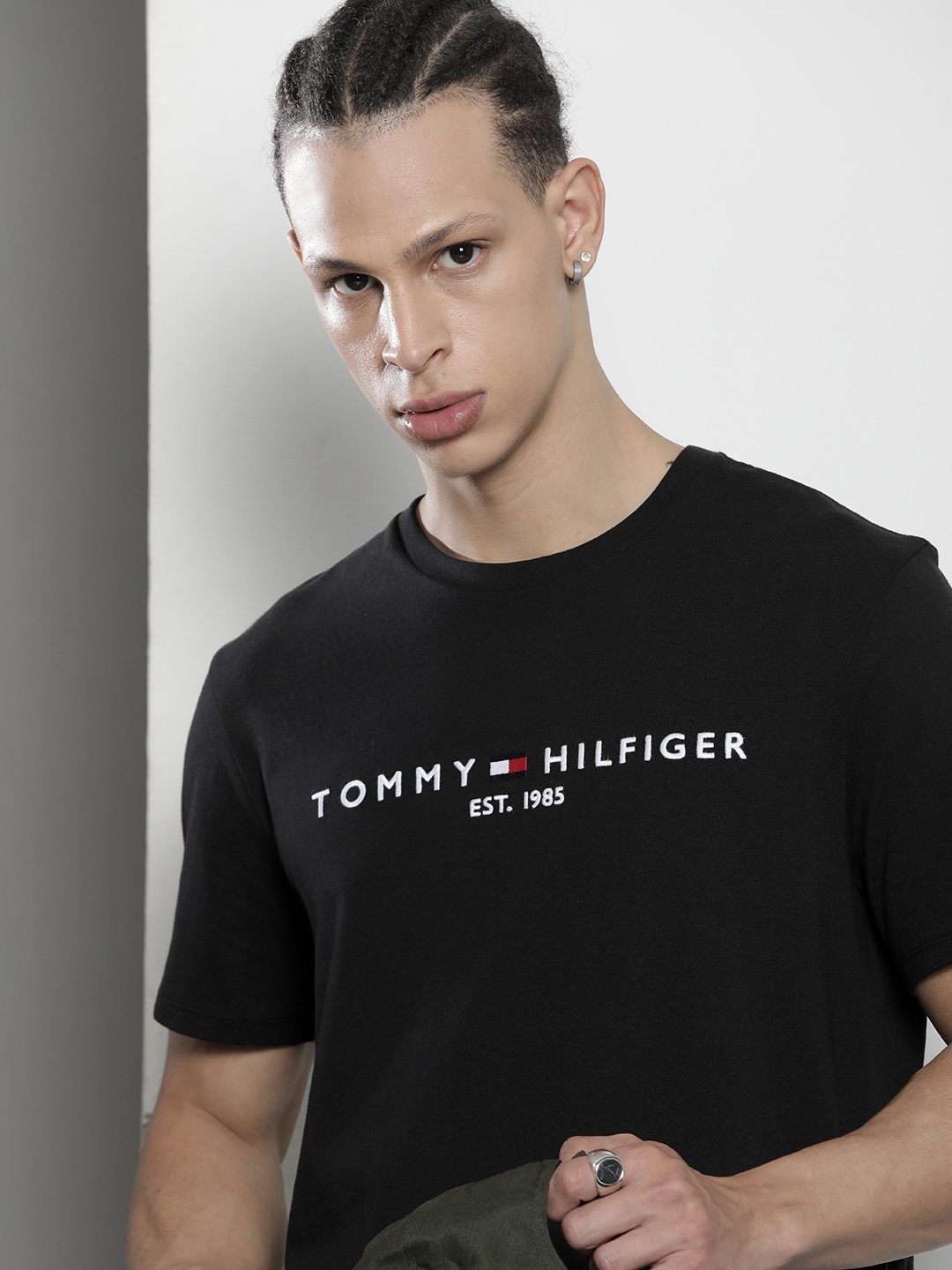 

Tommy Hilfiger Men Pure Cotton Brand Logo Printed T-shirt, Black