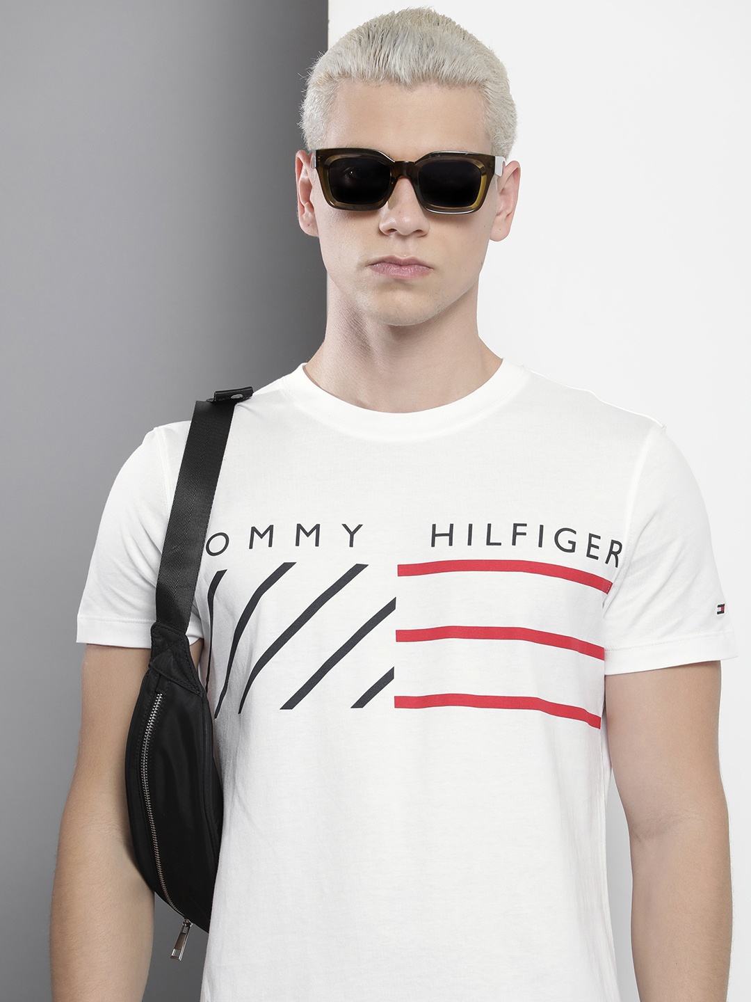 

Tommy Hilfiger Men Pure Cotton Printed Slim Fit T-shirt, White