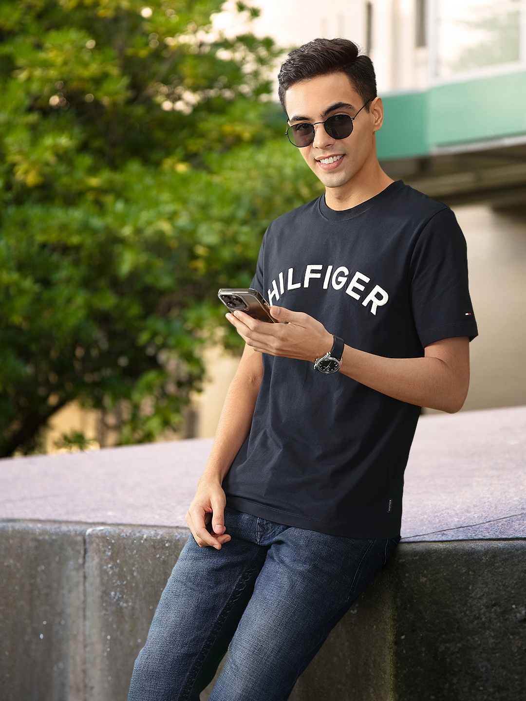 

Tommy Hilfiger Men Brand Logo Embroidered Organic Cotton T-shirt, Navy blue