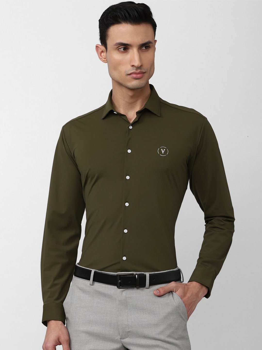

Van Heusen Men Slim Fit Formal Shirt, Green