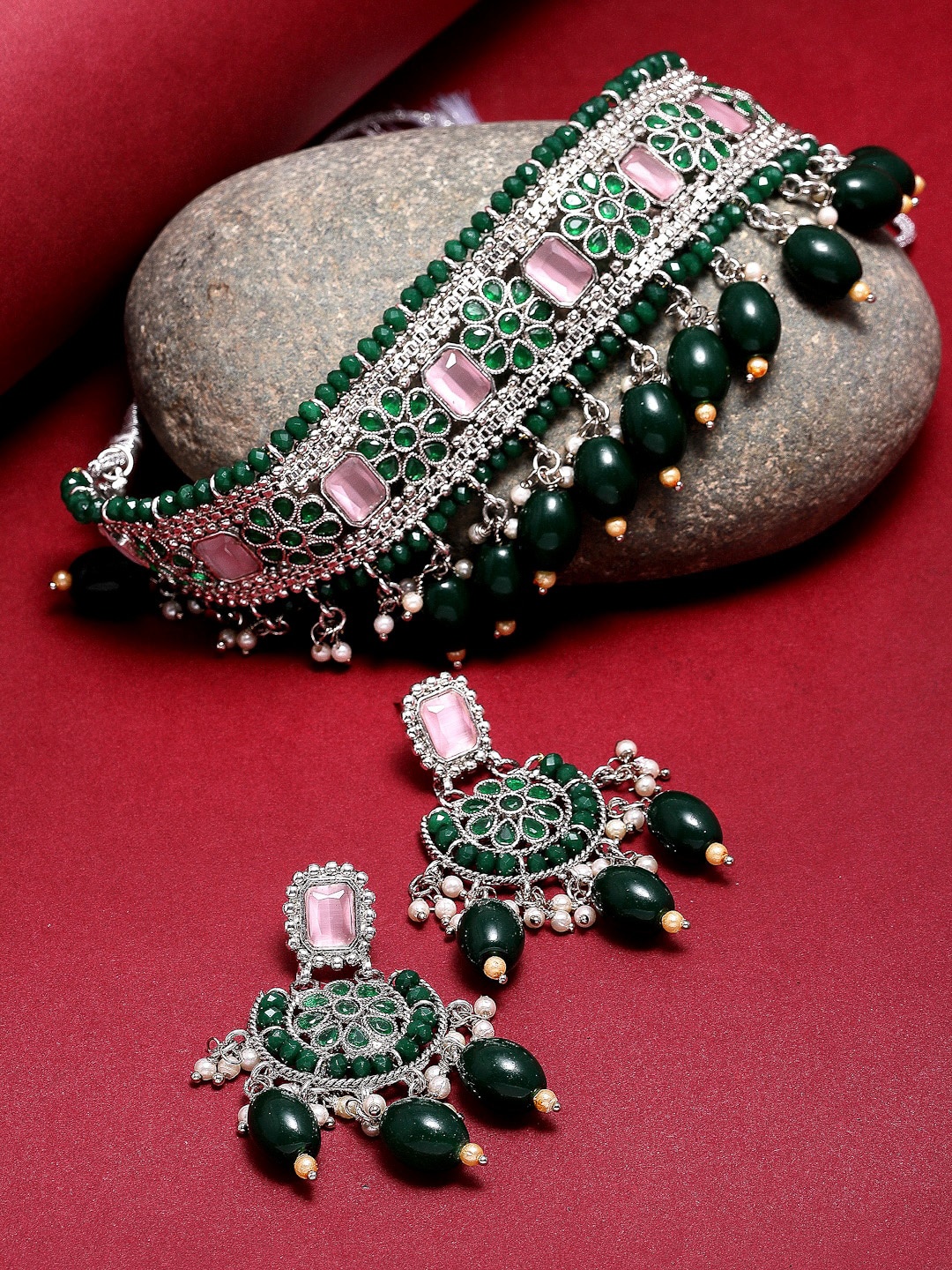

Kennice Silver-Plated Kundan-Studded Choker Jewellery Set