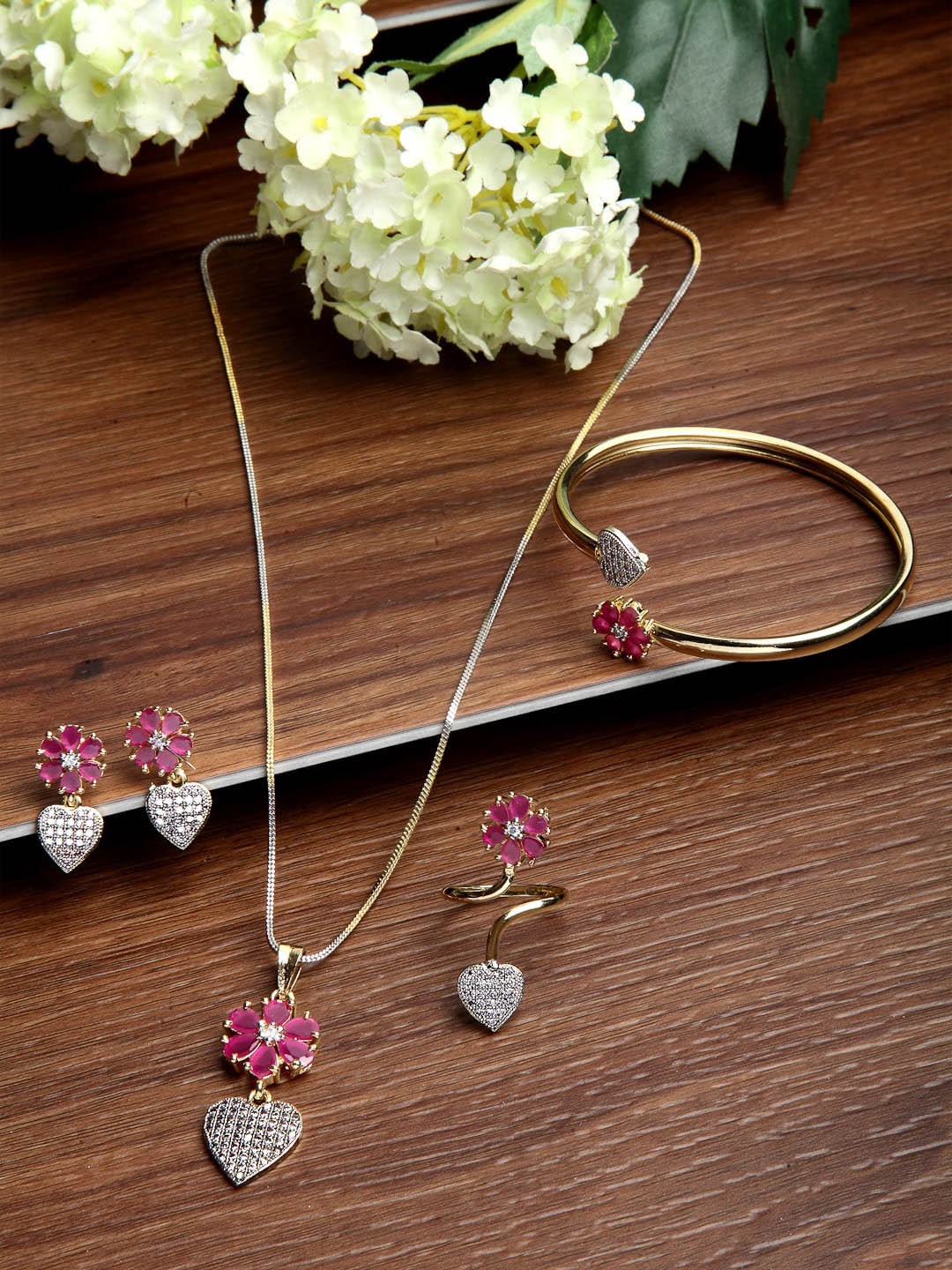 

Kennice Gold-Plated Stone Studded Jewellery Set
