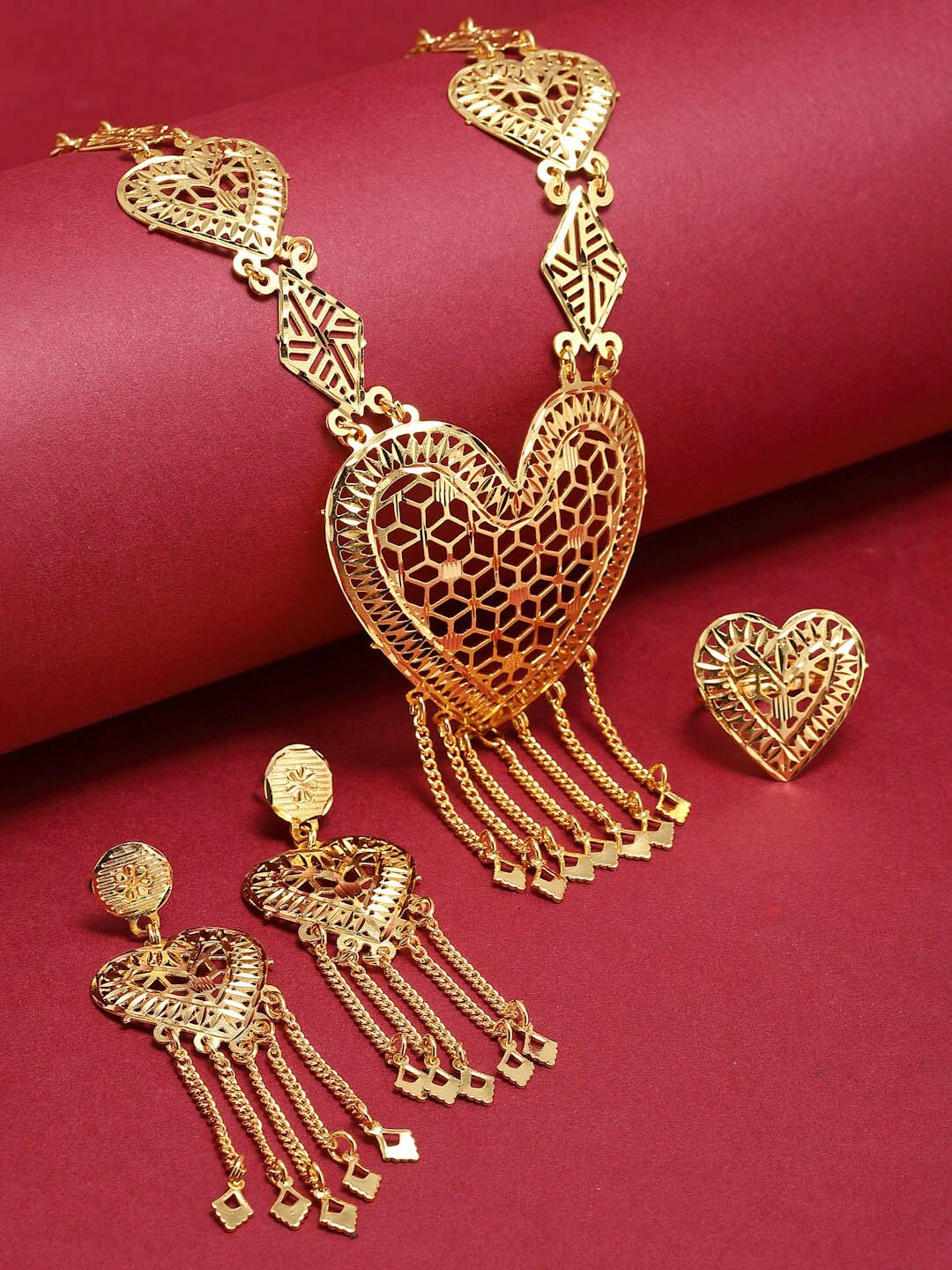 

Kennice Women Gold-Plated Heart Shaped Jewellery Set