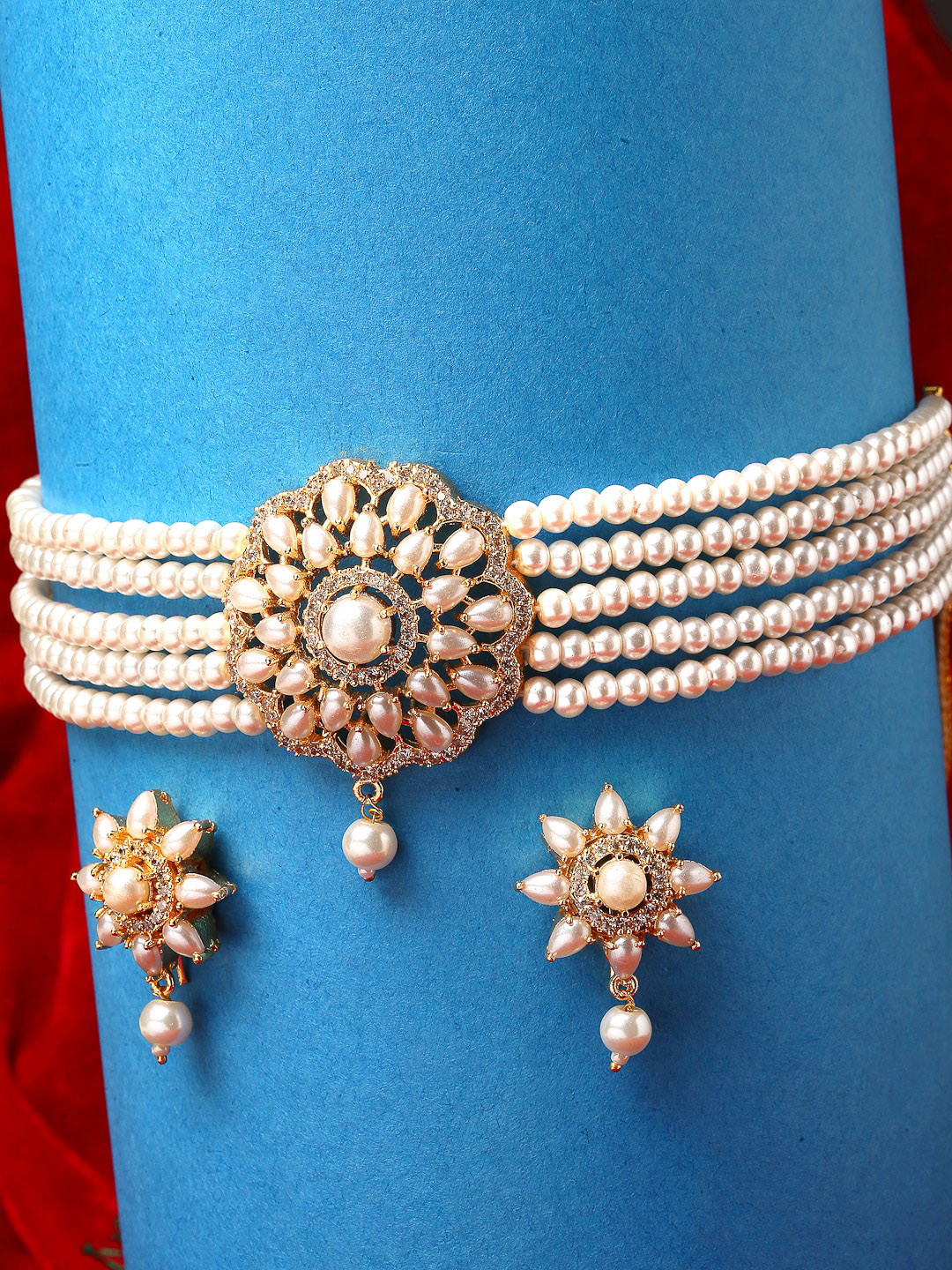 

Kennice Gold-Plated Pearl Stone-Studded Jewellery Set, Off white