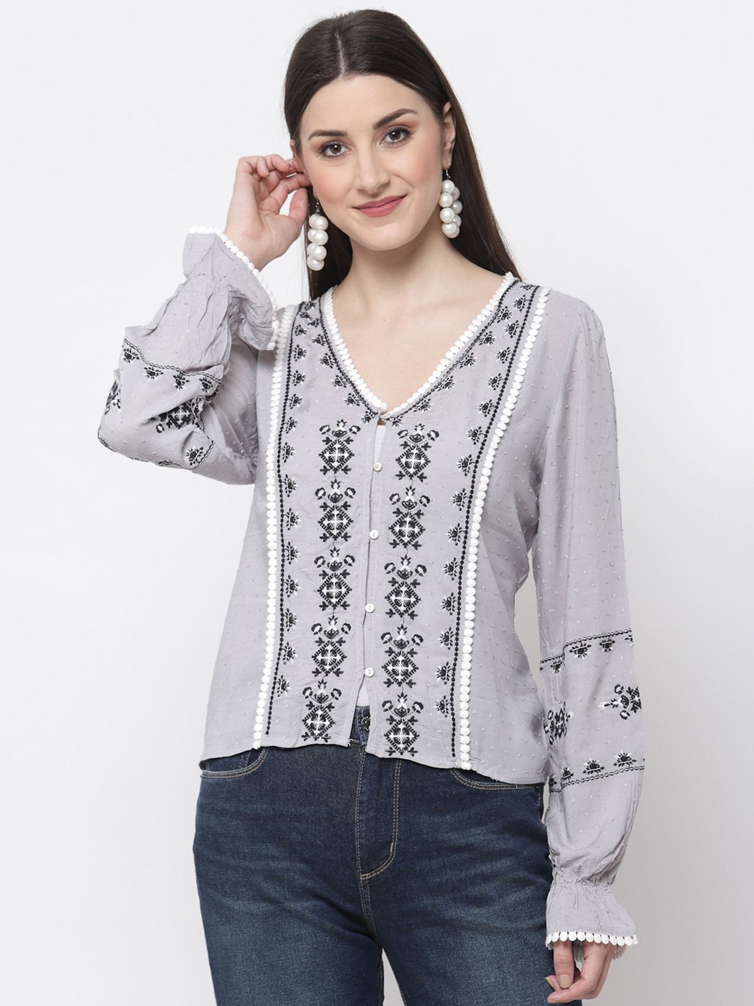 

Mafadeny Embroidered Top, Grey