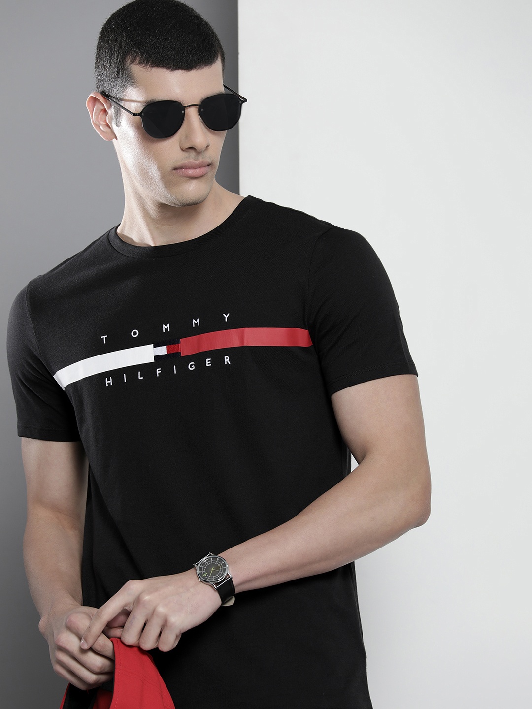 

Tommy Hilfiger Men Pure Cotton Printed T-shirt, Black