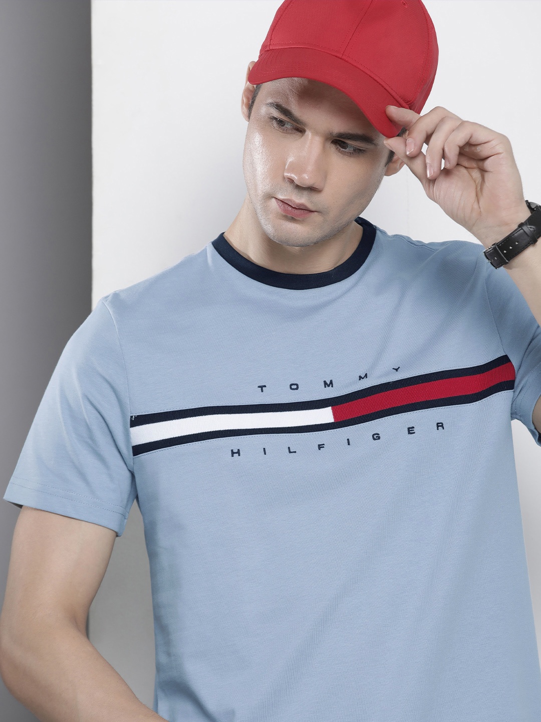 

Tommy Hilfiger Men Brand Logo Embroidered & Striped Pure Cotton T-shirt, Blue