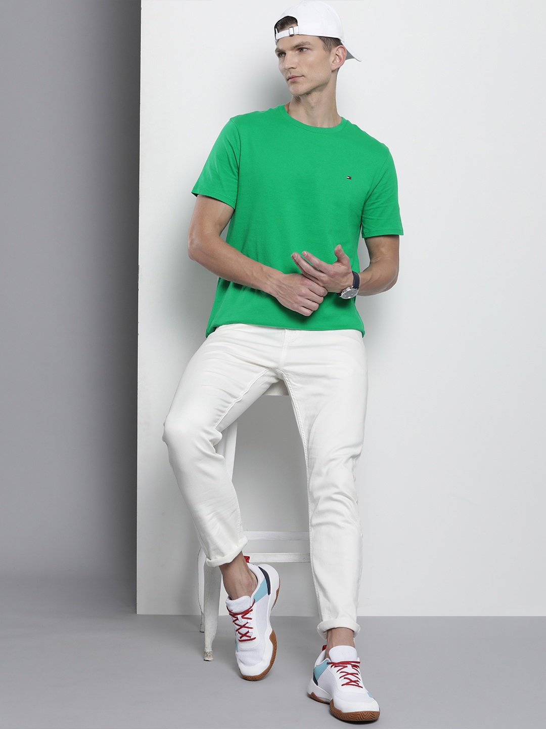 

Tommy Hilfiger Solid Knitted Pure Cotton T-shirt, Green