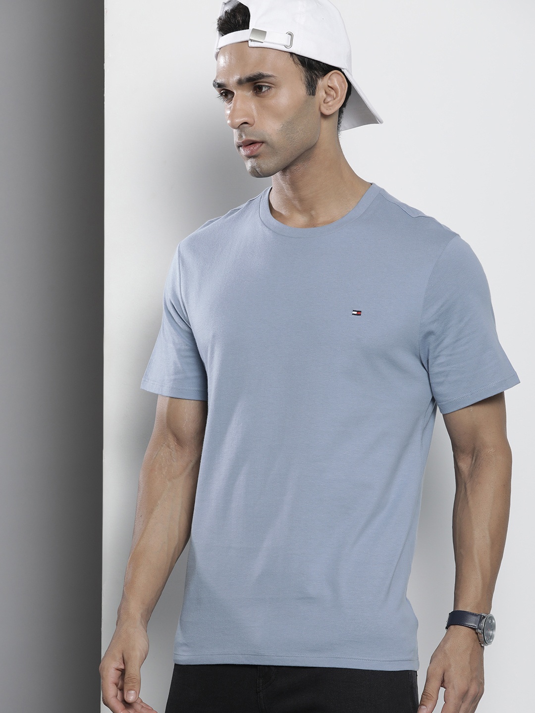 

Tommy Hilfiger Men Solid Pure Cotton T-shirt, Blue