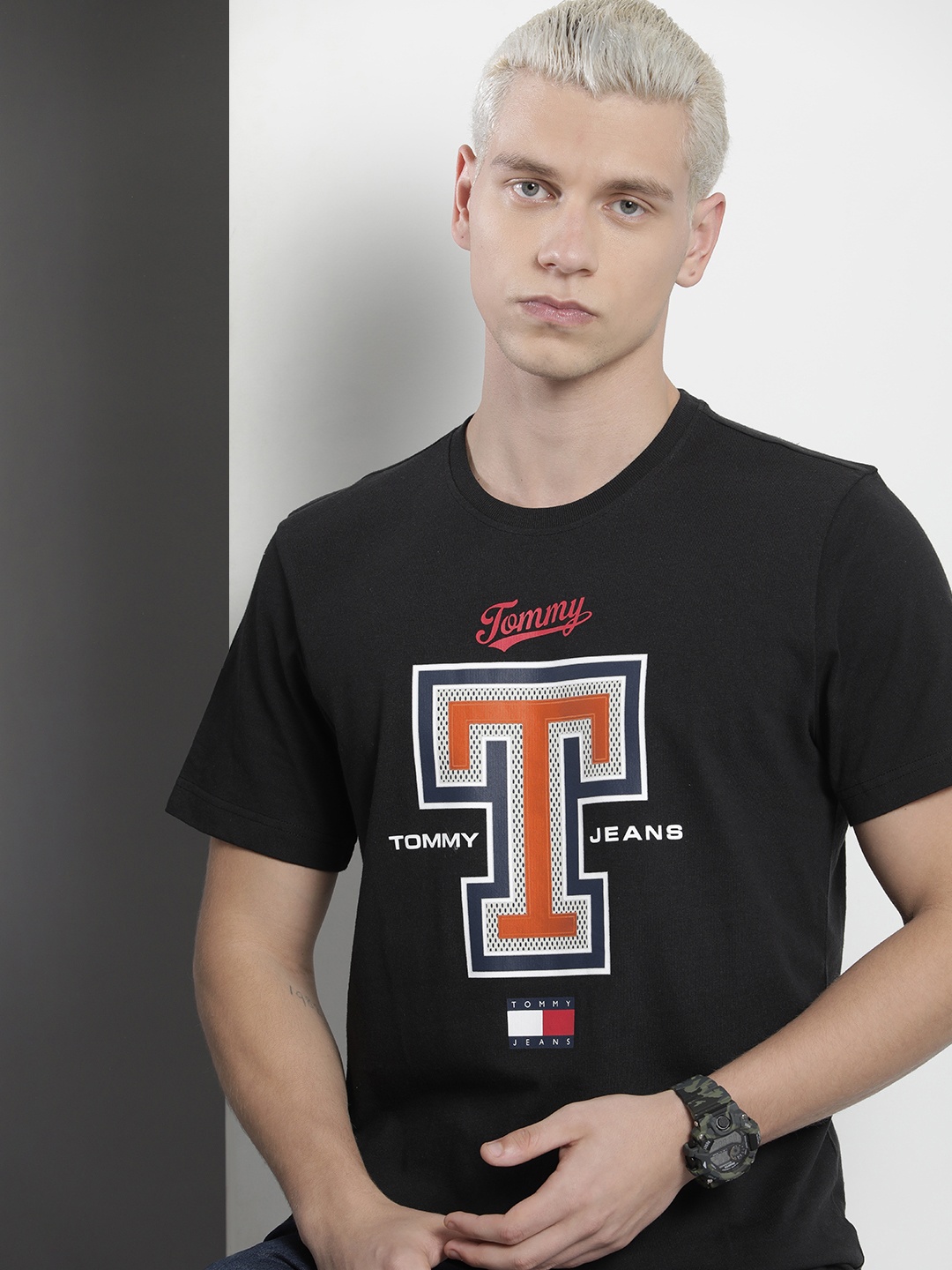 

Tommy Hilfiger Men Typography Printed Pure Cotton T-shirt, Black