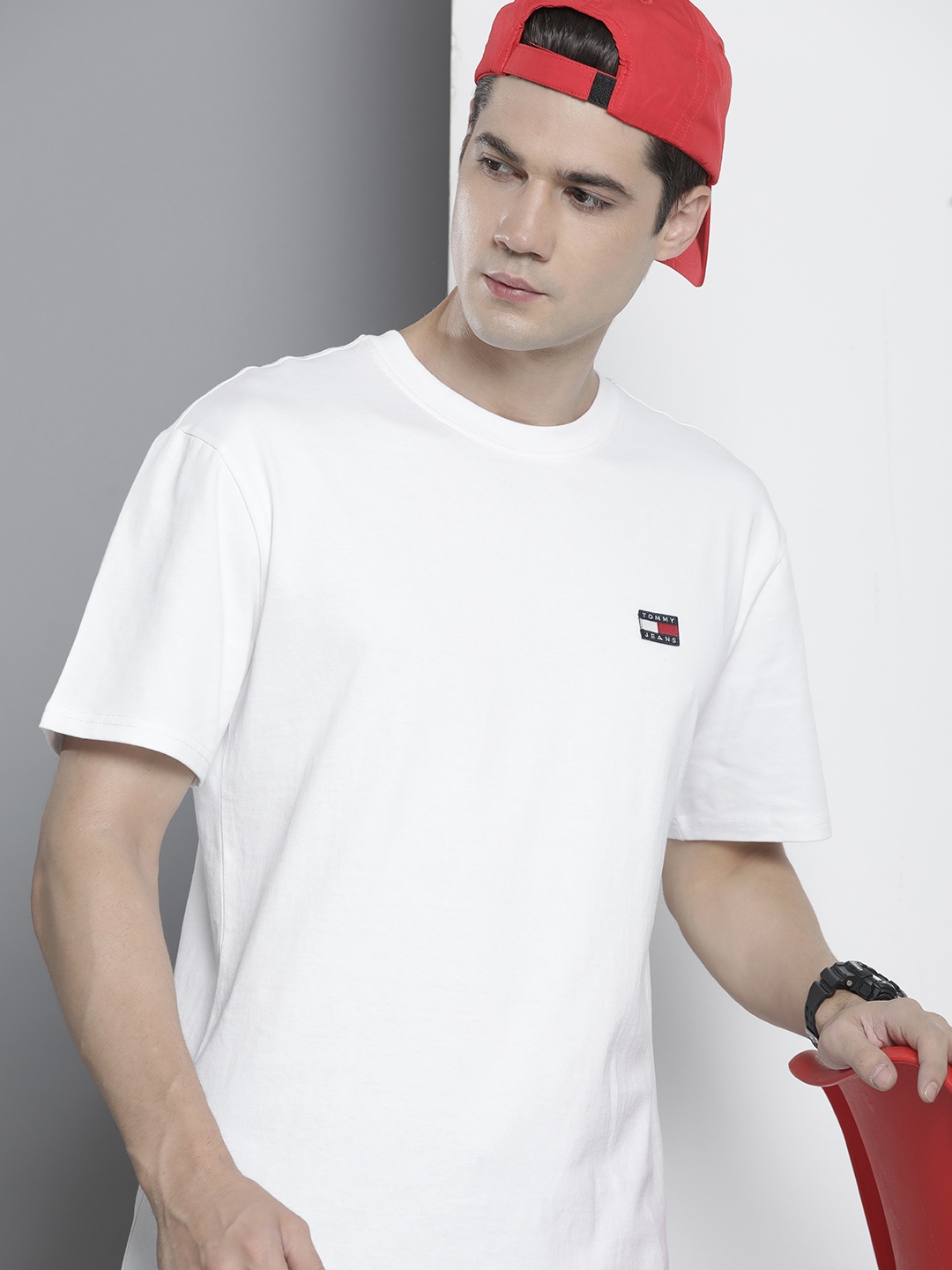 

Tommy Hilfiger Men Pure Cotton Round Neck Applique T-shirt, White