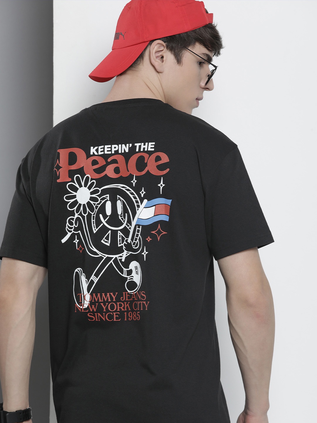 

Tommy Hilfiger Graphic Printed Pure Cotton Casual T-shirt, Black