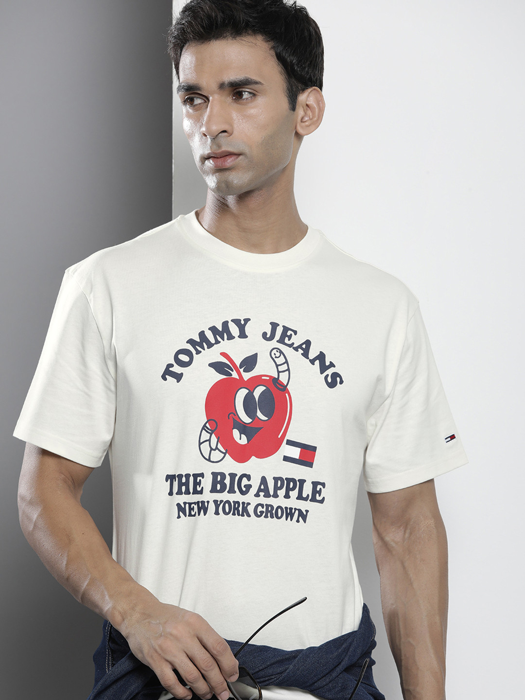 

Tommy Hilfiger Men Pure Cotton Round Neck Brand Logo Printed T-shirt, Cream