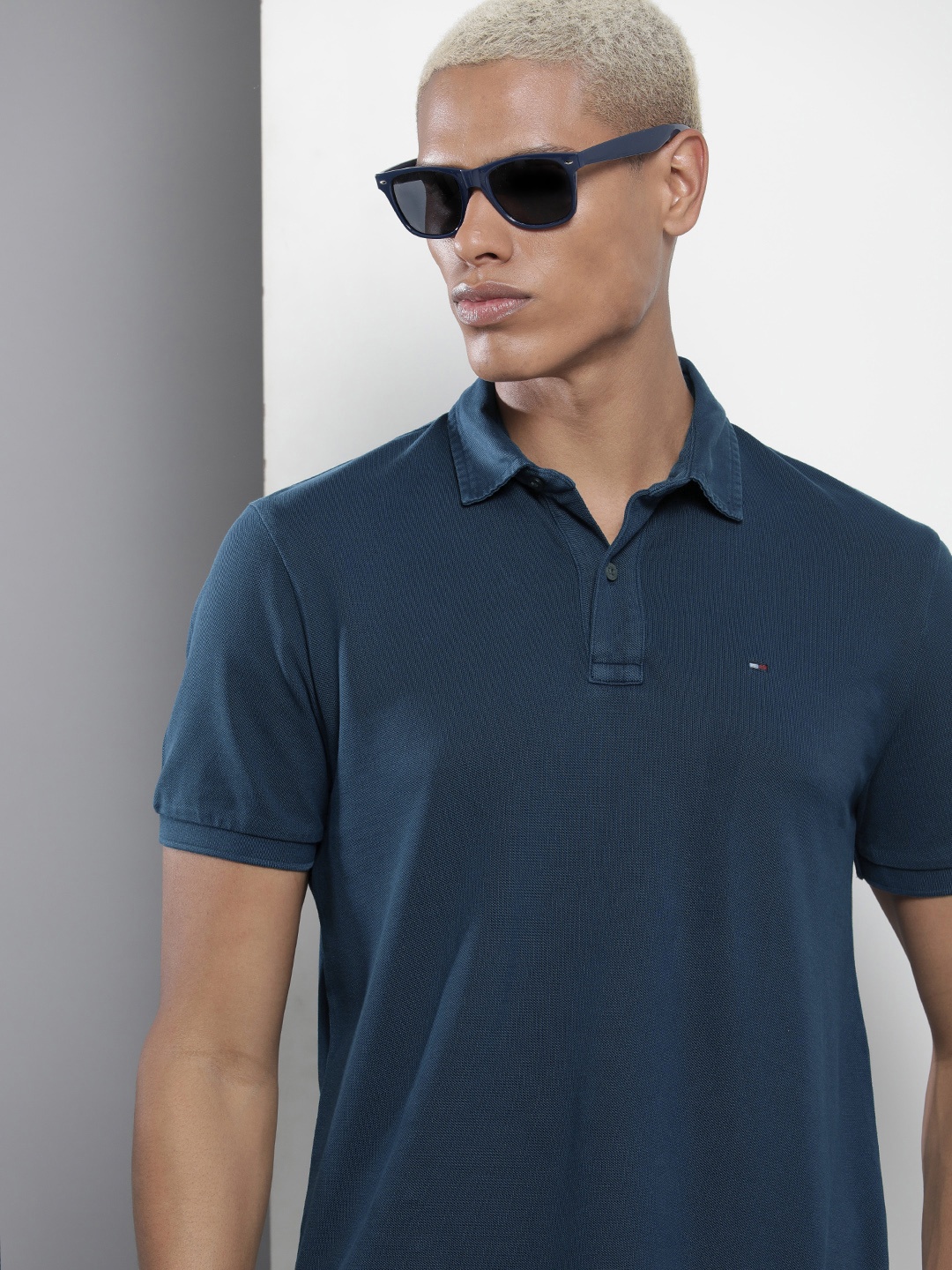 

Tommy Hilfiger Men Pure Cotton Polo Collar T-shirt, Blue