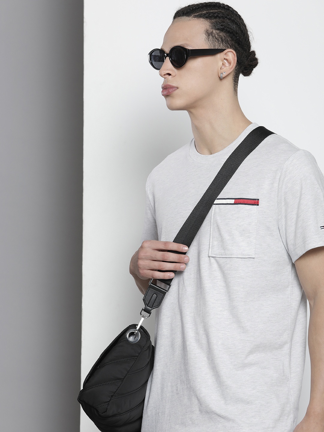 

Tommy Hilfiger Men Solid Knitted Pockets T-shirt, Grey melange