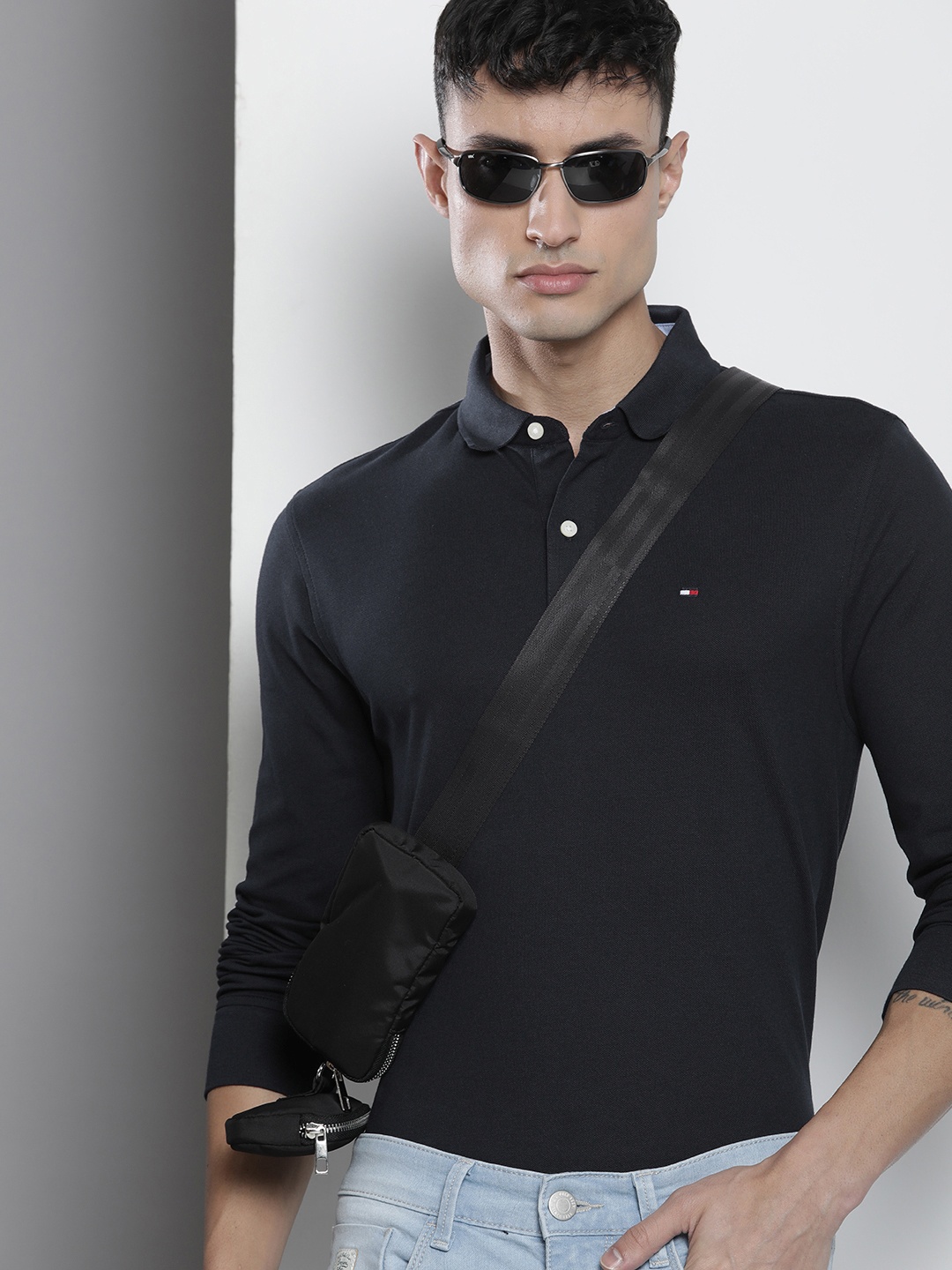 

Tommy Hilfiger Men Solid Polo Collar Casual T-shirt, Navy blue