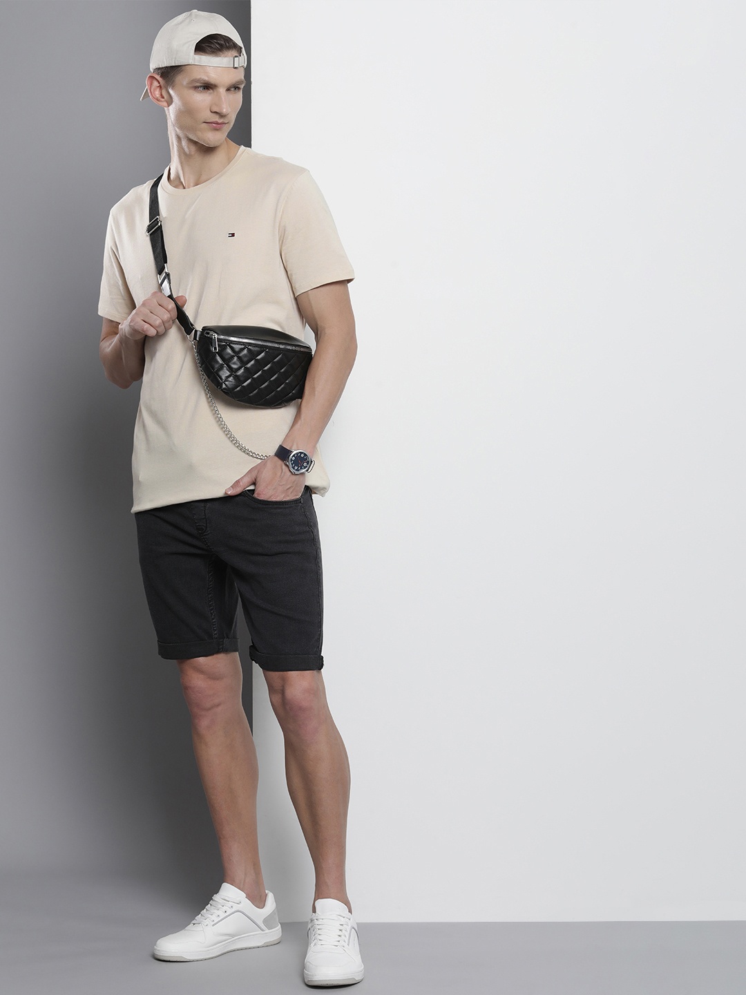 

Tommy Hilfiger Round Neck Pure Cotton T-shirt, Beige