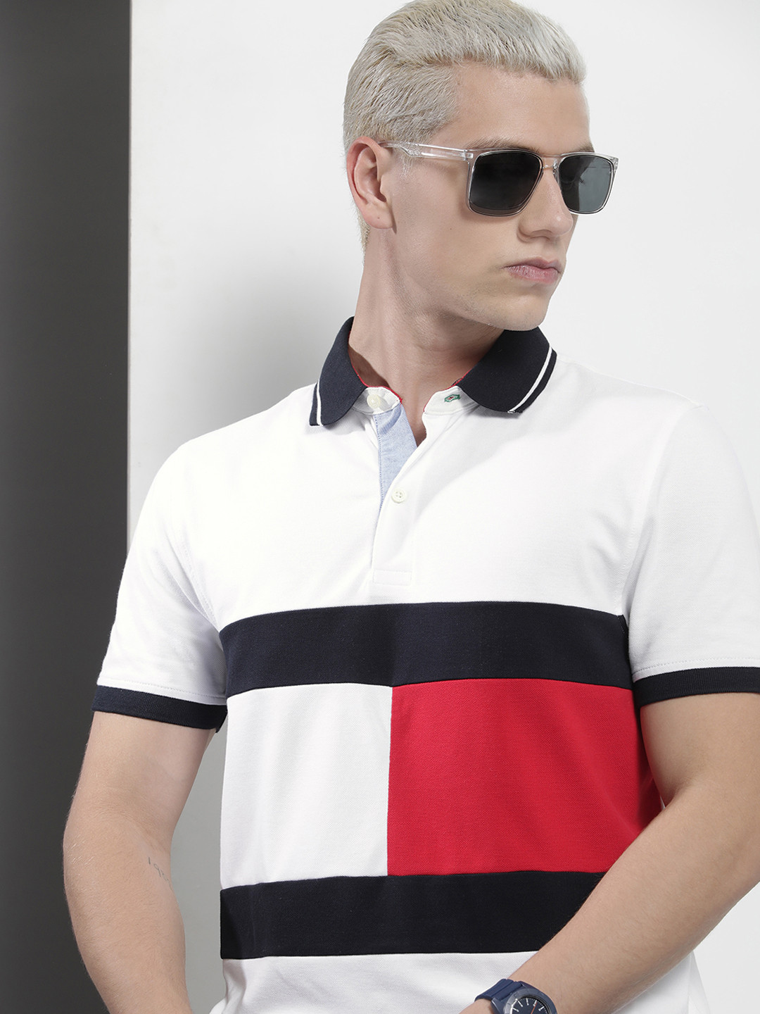 

Tommy Hilfiger Men Colourblocked Polo Collar T-shirt, White