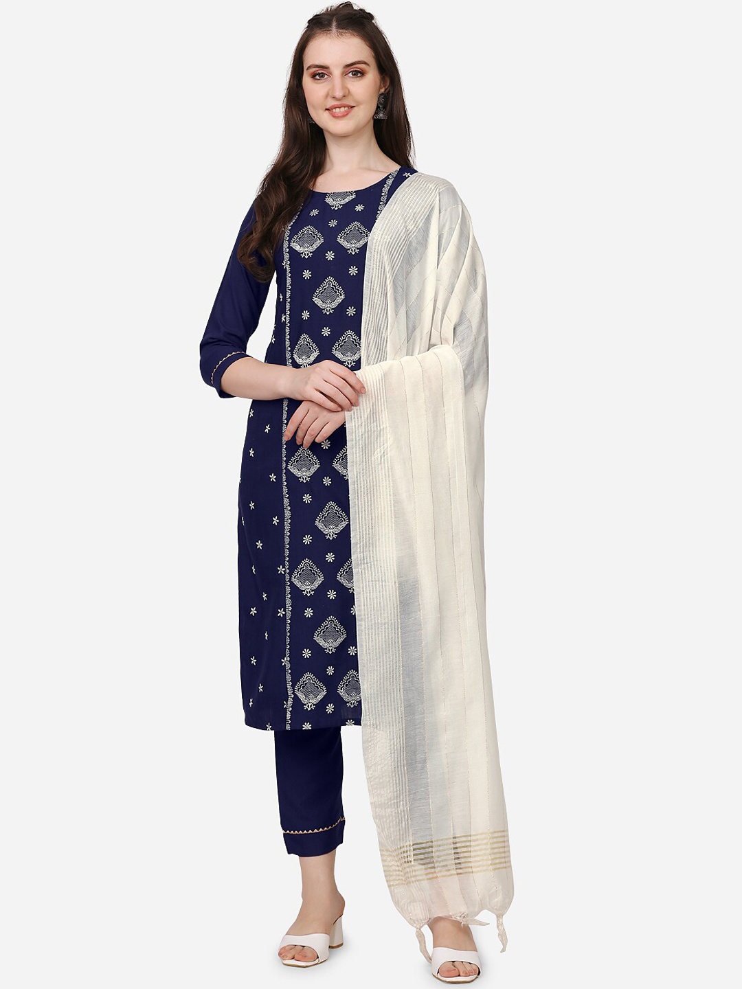 

Happy Design Women Floral Printed Kurta with Trousers & With Dupatta, Blue