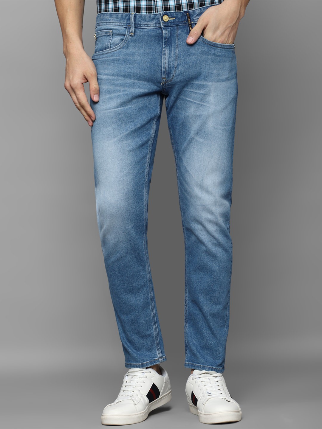 

Allen Solly Men Cotton Slim Fit Heavy Fade Jeans, Blue