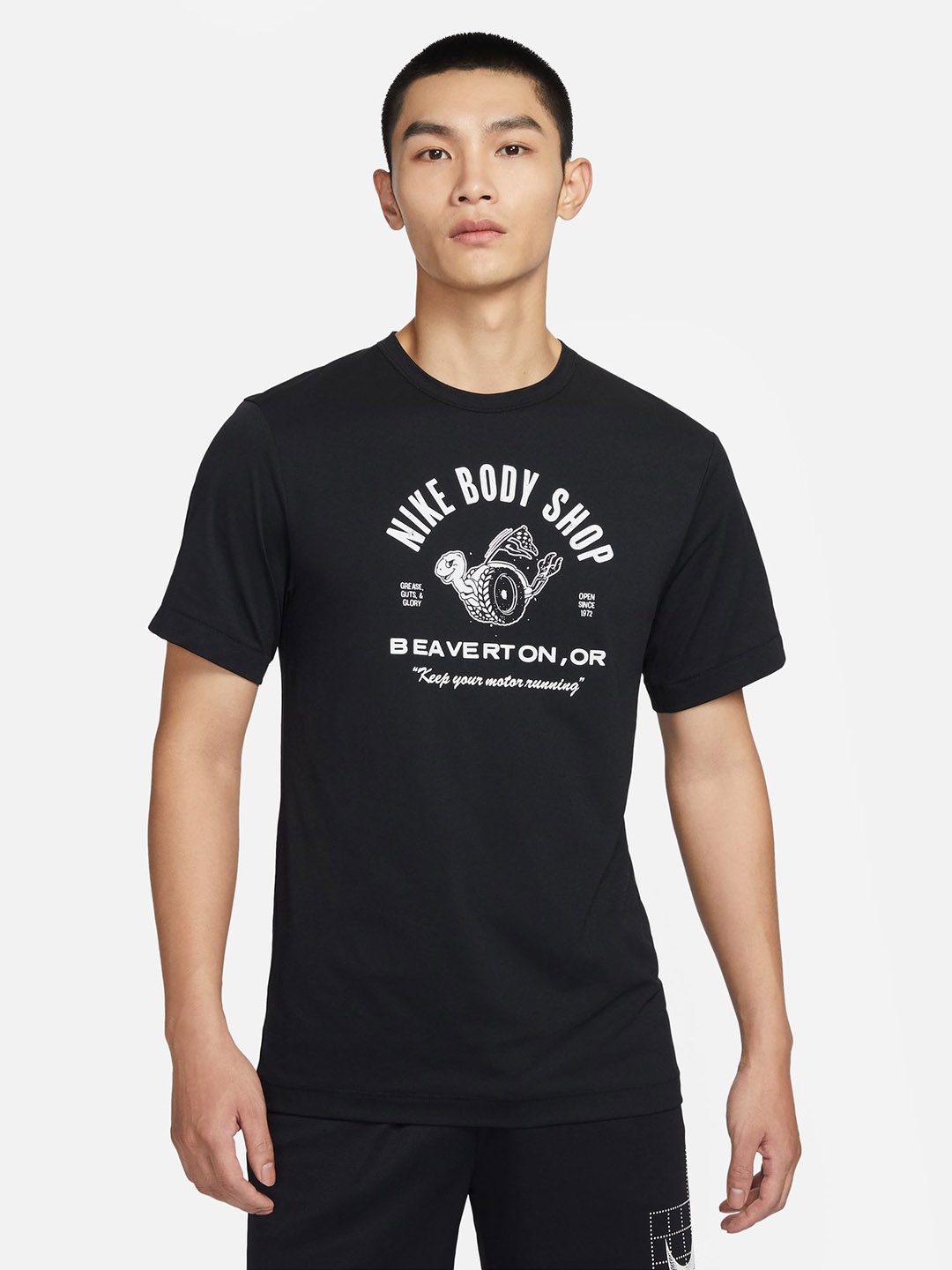 

Nike Typography Printed Dri-FIT UV HYVERSE SS DYE T-shirt, Black