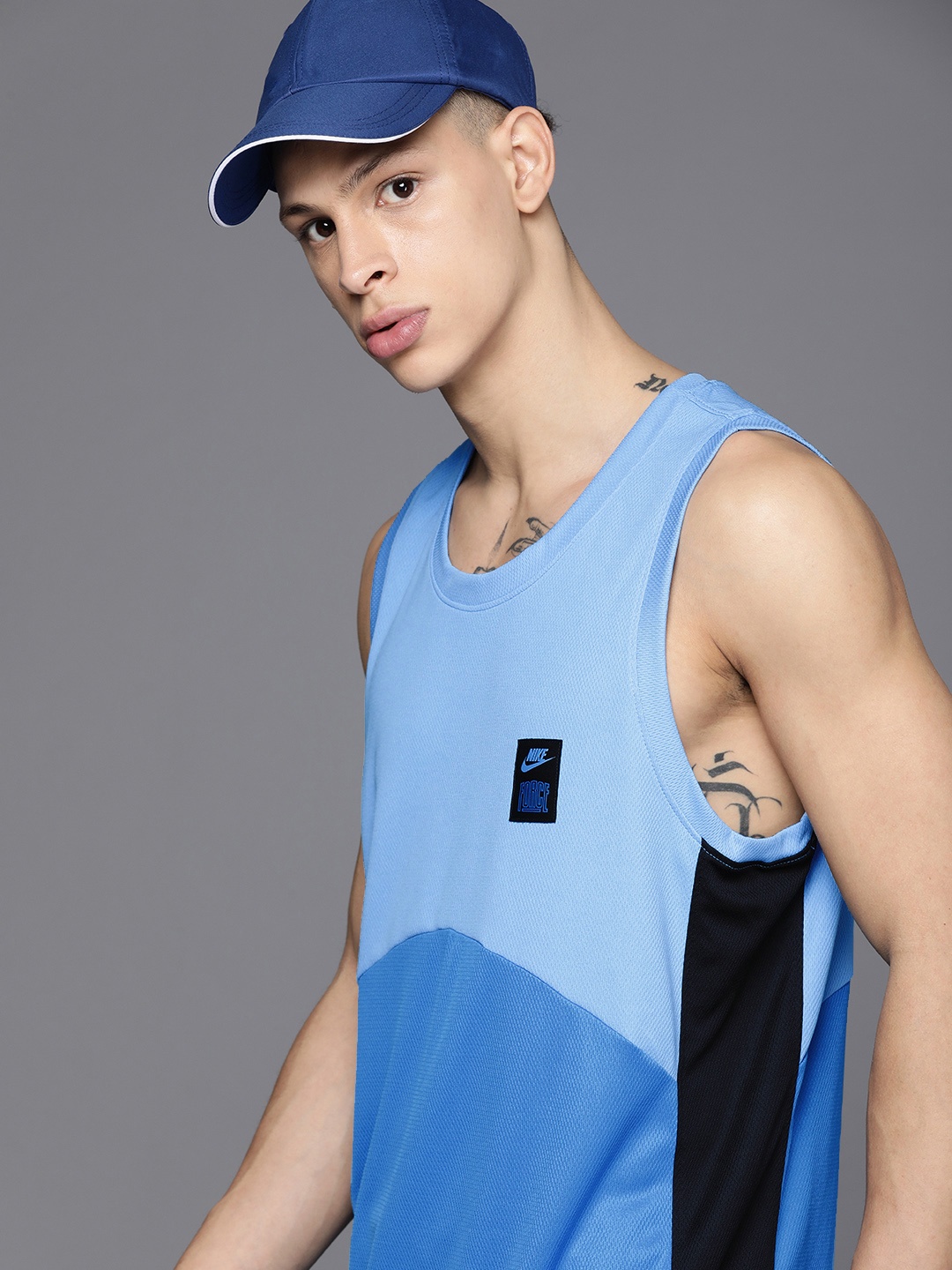 

Nike Colourblocked Dri-FIT STARTING5 JSY T-shirt, Blue
