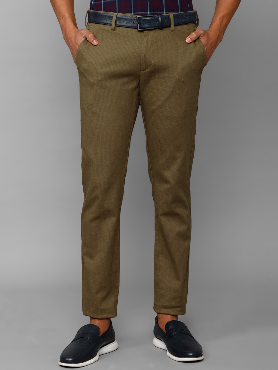 

Allen Solly Men Solid Slim Fit Trousers, Olive