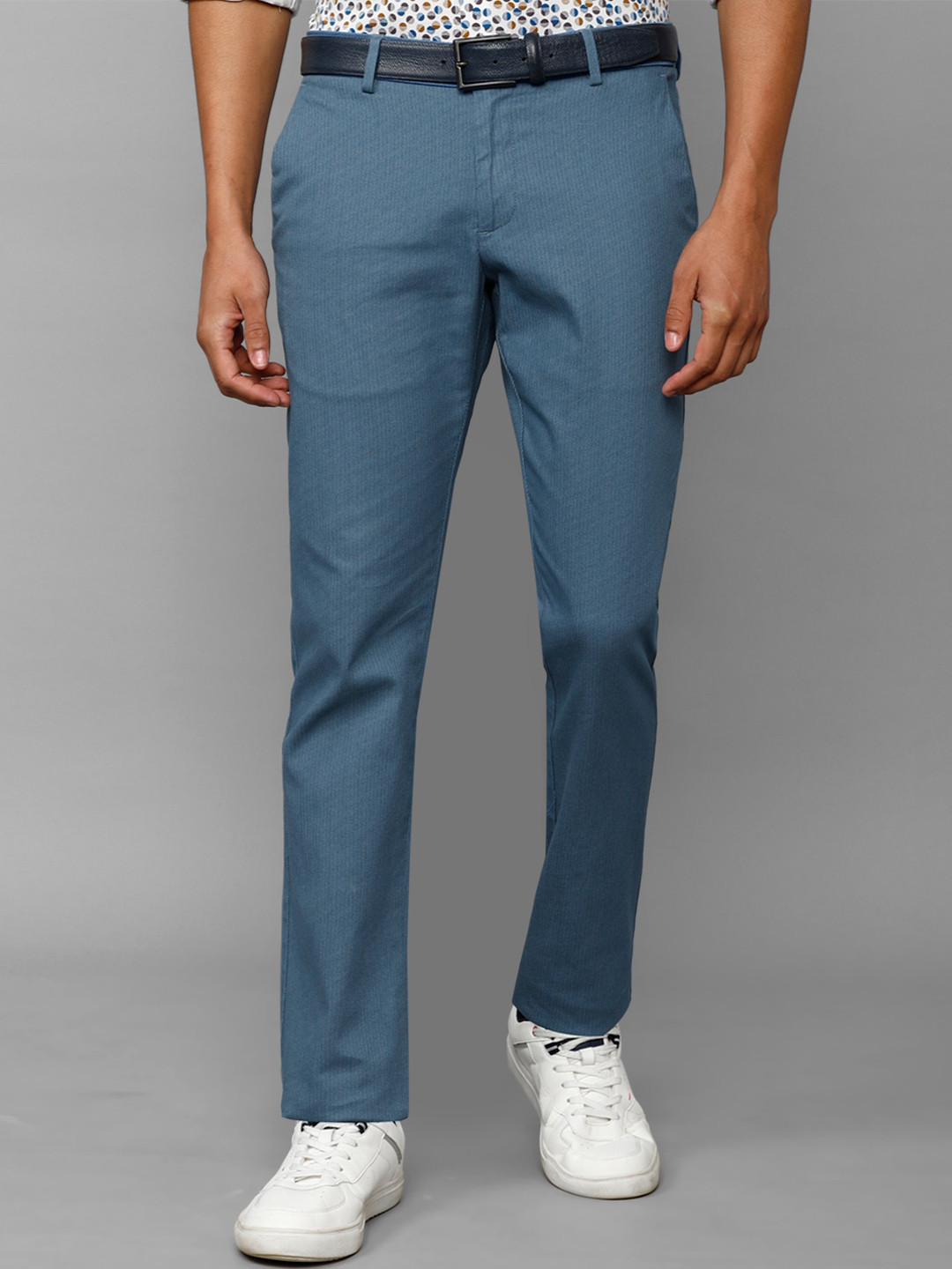 

Allen Solly Men Solid Slim Fit Trouser, Blue