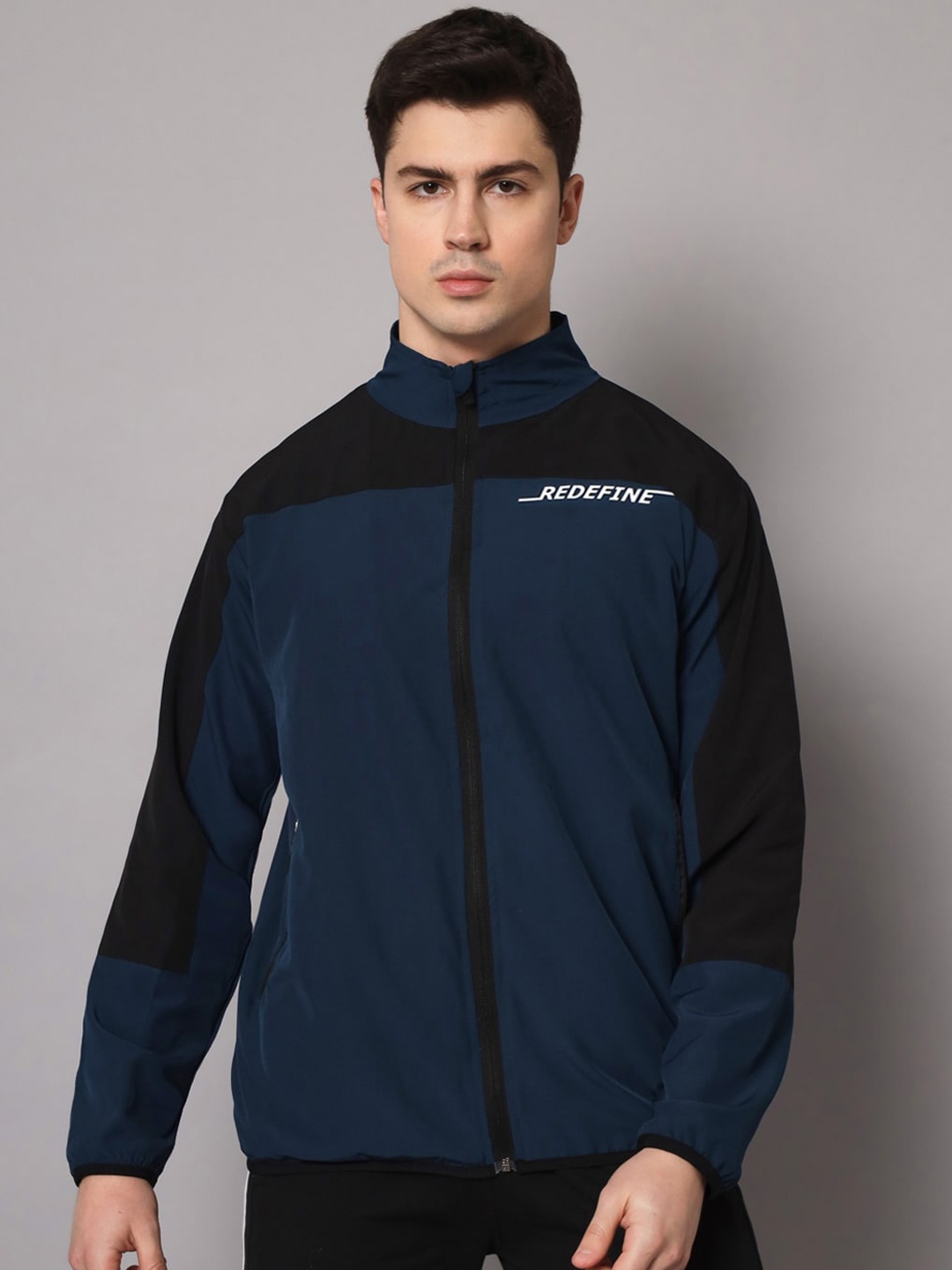 

Masch Sports Men Blue Colourblocked Lightweight Training or Gym Sporty Jacket