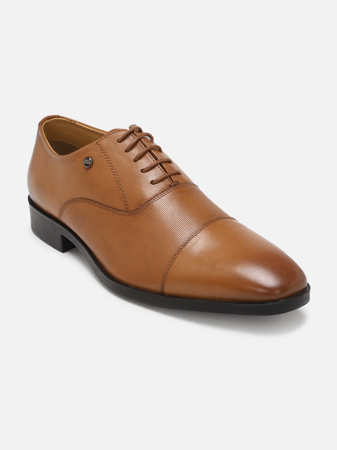 

Peter England Men Textured Leather Formal Oxfords, Brown