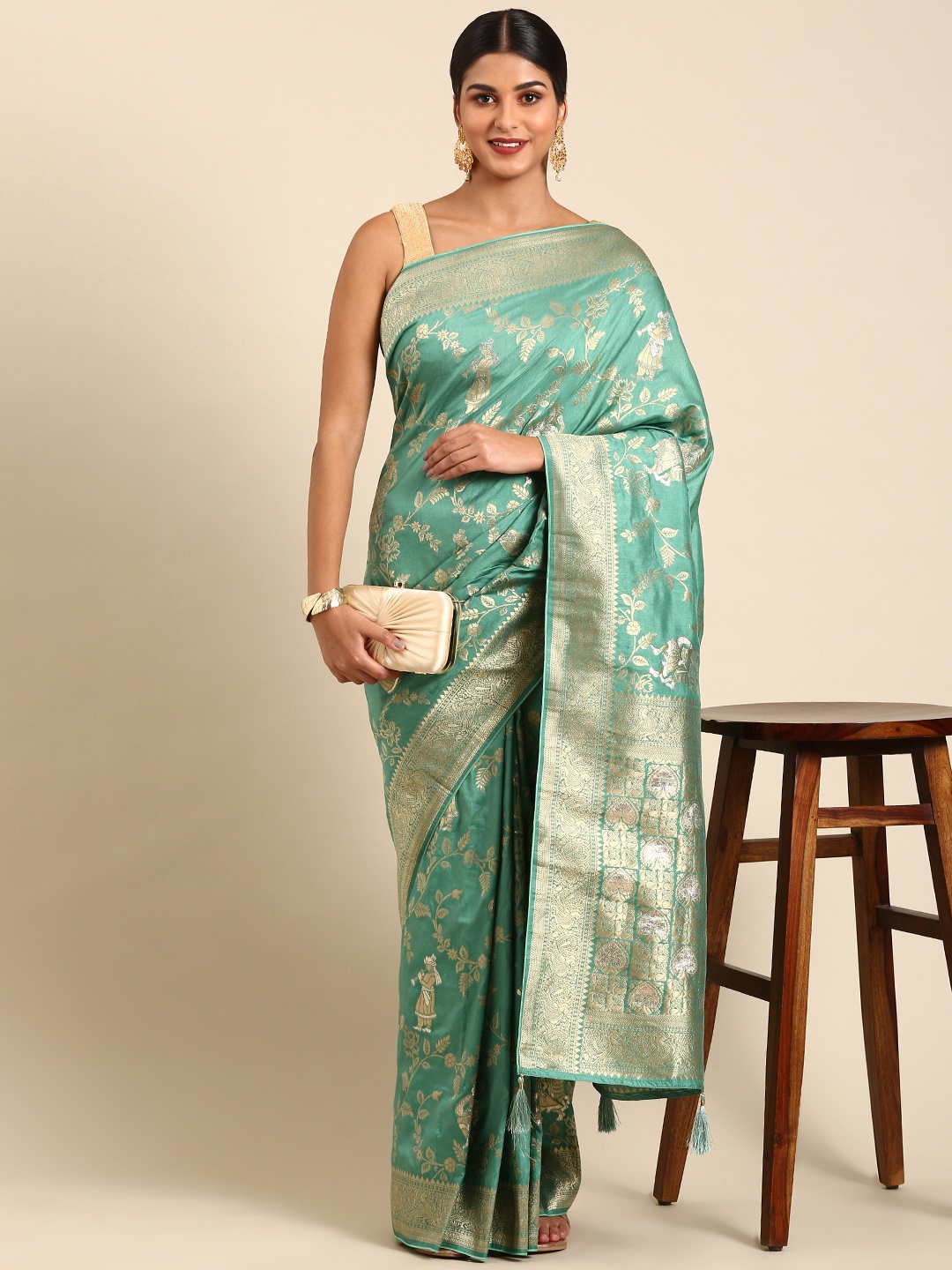 

APPLIX STYLE Floral Zari Pure Silk Banarasi Saree, Green