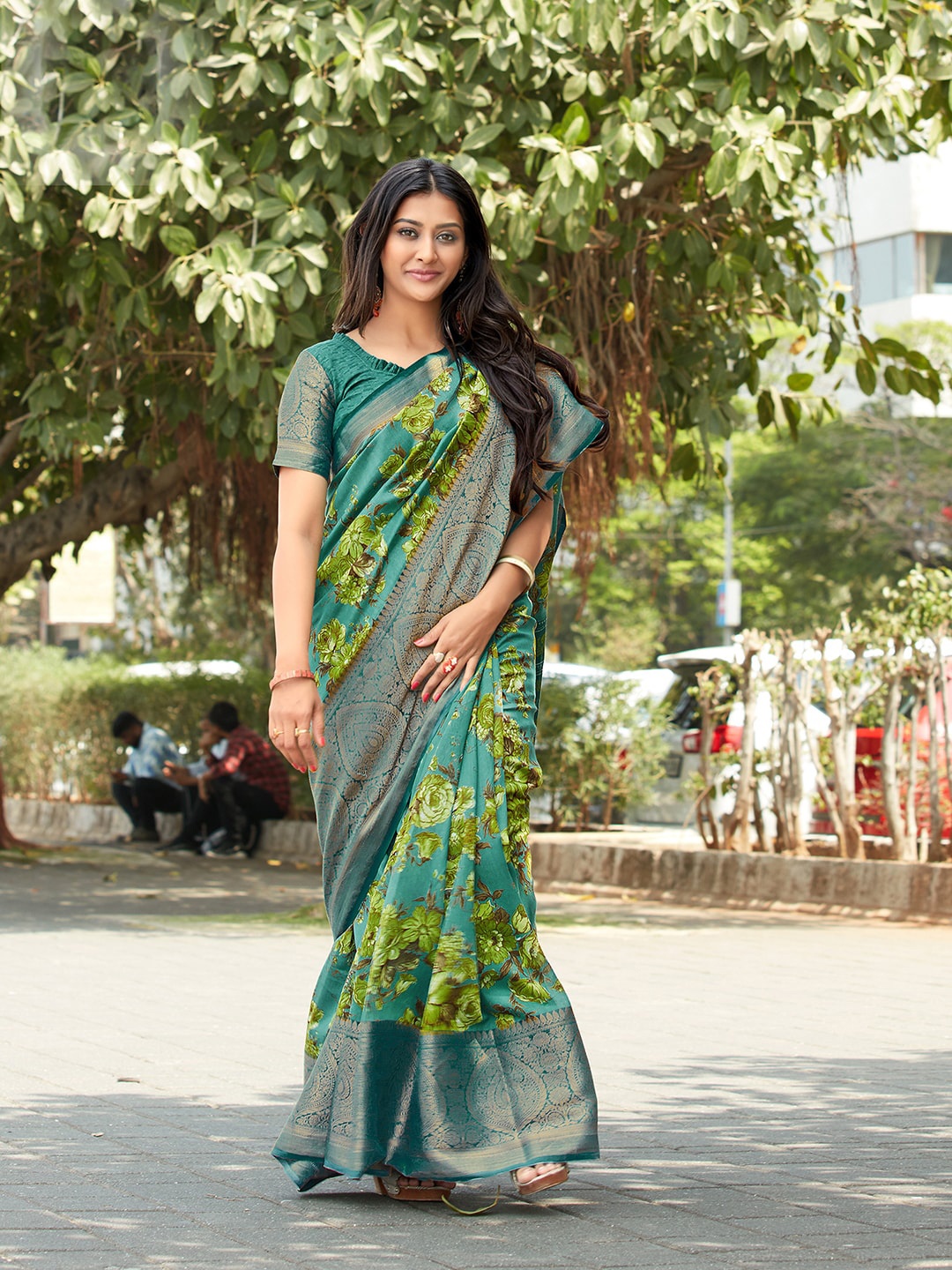 

Saree mall Floral Sungudi Saree, Teal