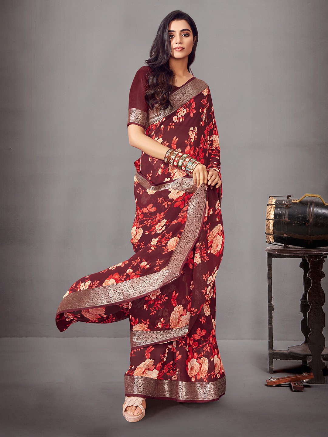 

Saree mall Floral Zari Pure Georgette Sungudi Saree, Maroon