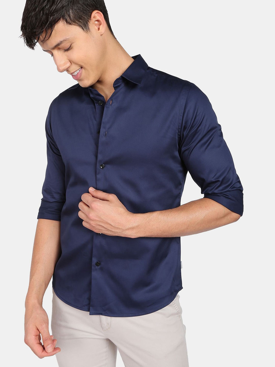 

Flying Machine Solid Satin Casual Shirt, Blue
