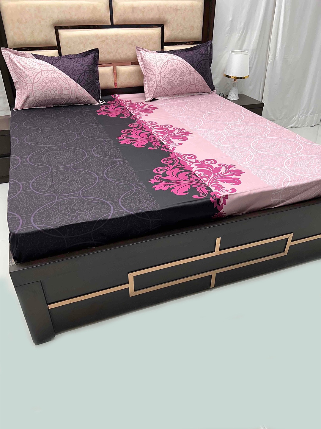 

Pure Decor Pink & Grey Melange Ethnic Motifs 400 TC King Bedsheet with 2 Pillow Covers