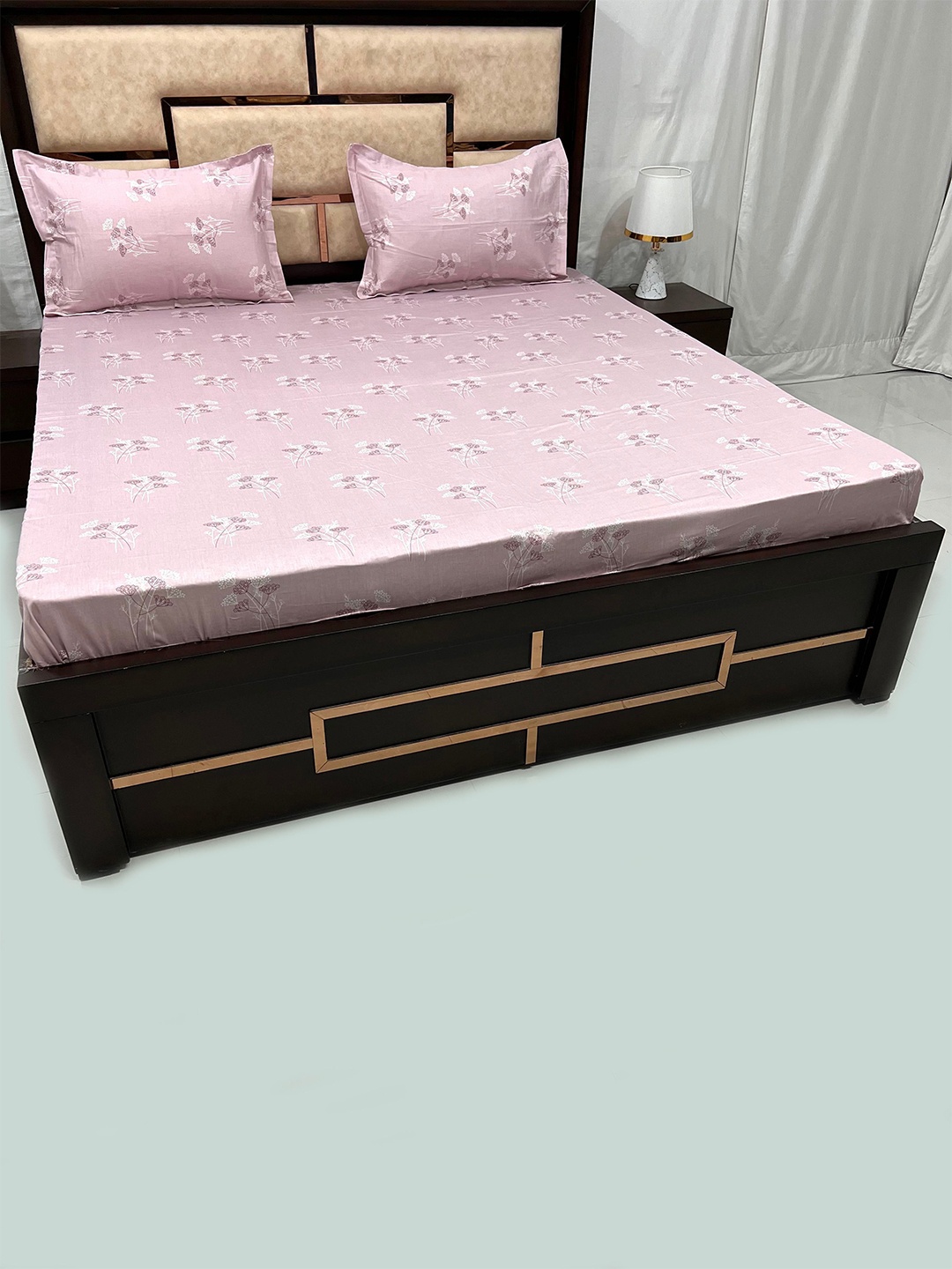 

Pure Decor Velar Pink & White Floral 400 TC King Cotton Flat Bedsheet with 2 Pillow Covers