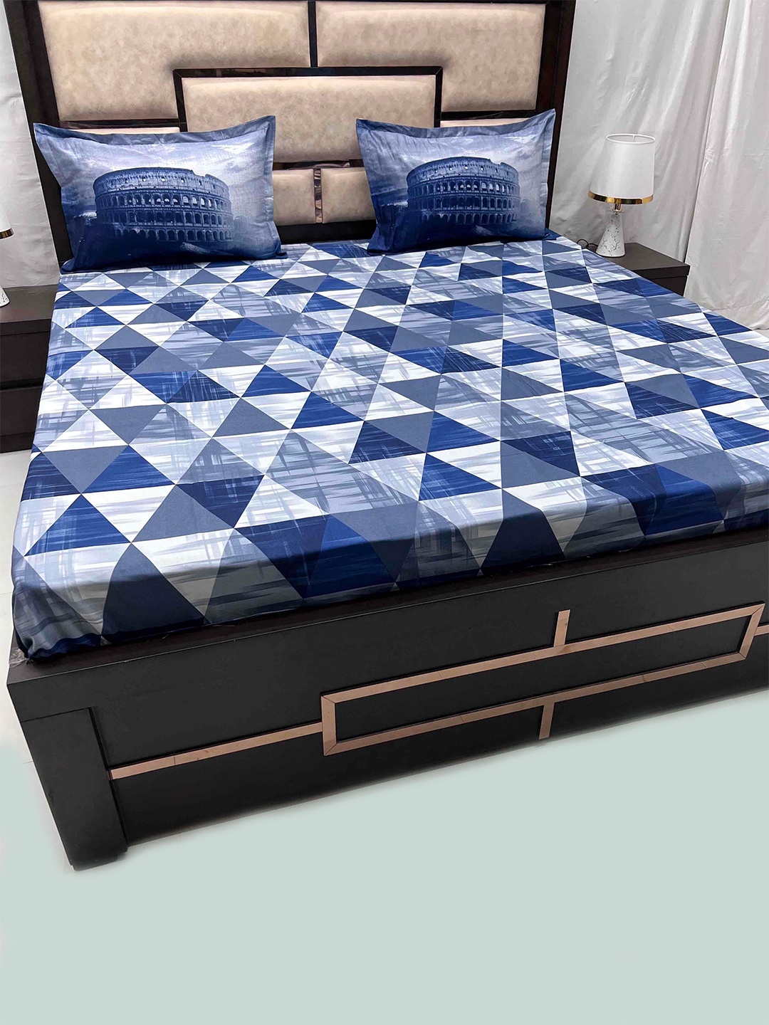 

Pure Decor Blue & White Geometric 400 TC King Bedsheet with 2 Pillow Covers