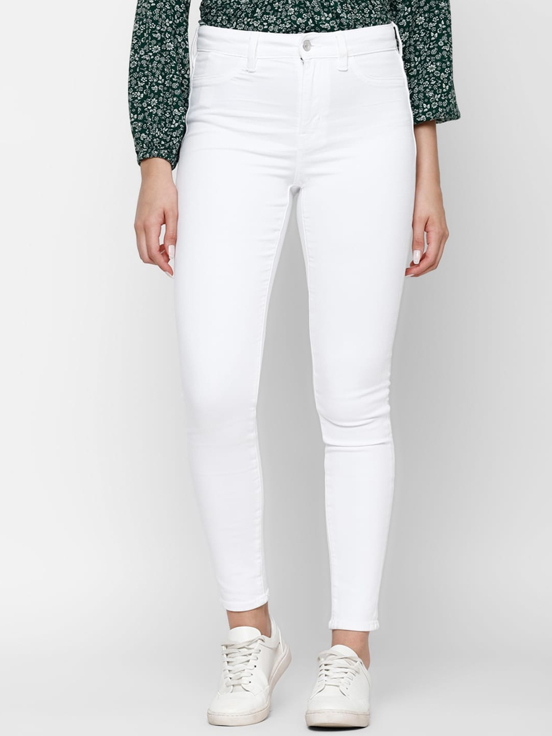 

AMERICAN EAGLE OUTFITTERS Women High-Rise Jeans, White