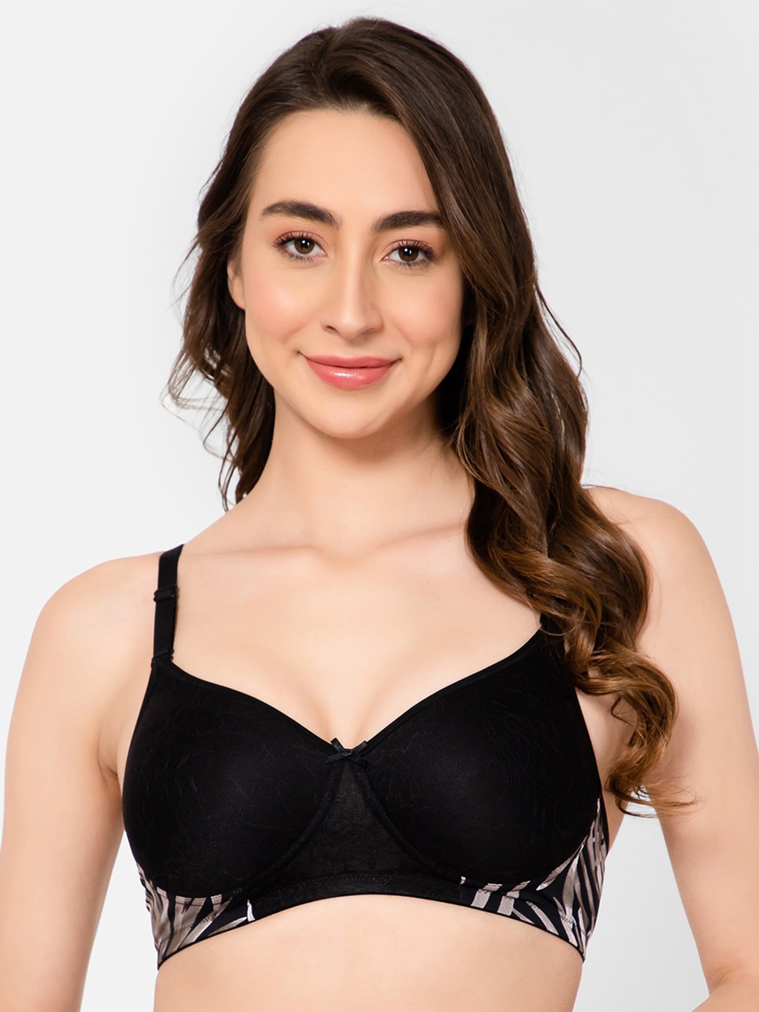 

Clovia Lace Padded Non-Wired Full Cup Multiway Bra, Black