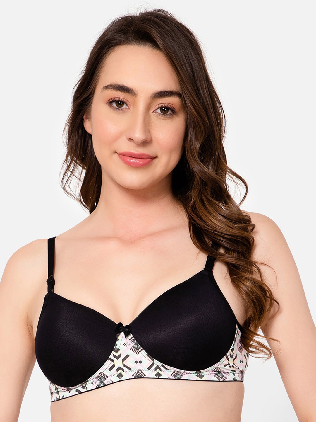 

Clovia Geometric Non-Wired Lightly Padded Bra, Black