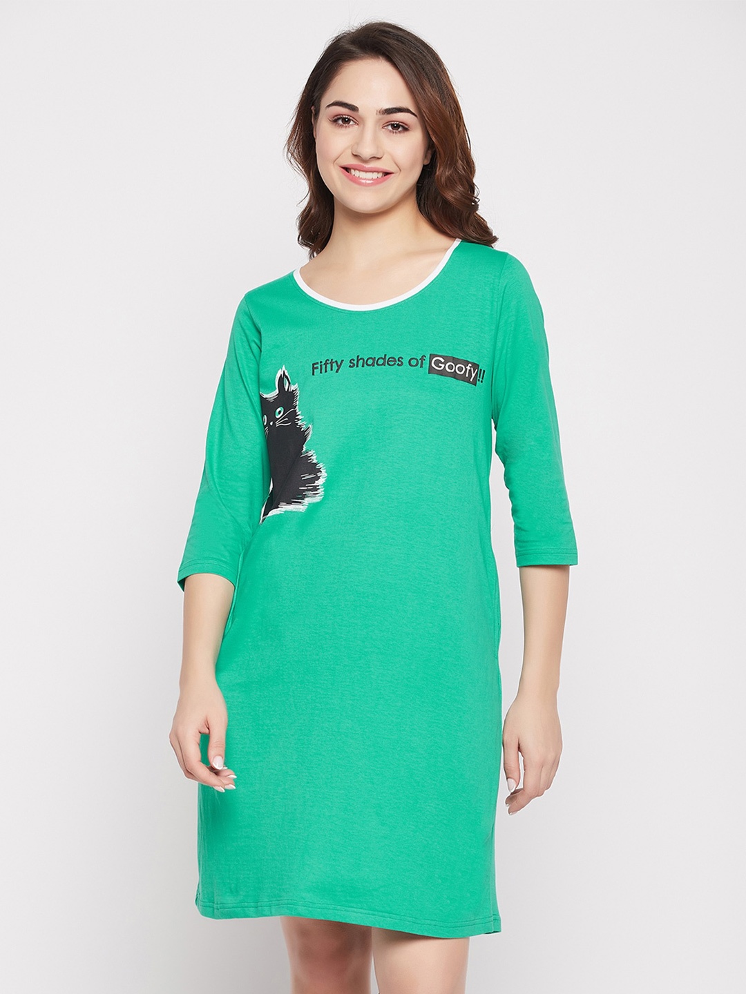 

Clovia Women Print Me Pretty Cotton Nightdress, Green
