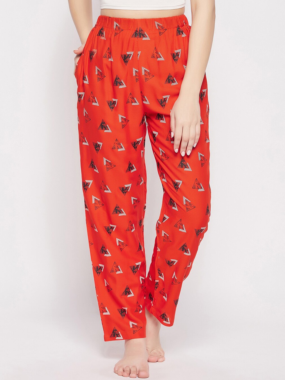 

Clovia Women Cotton Printed Lounge Pants, Red