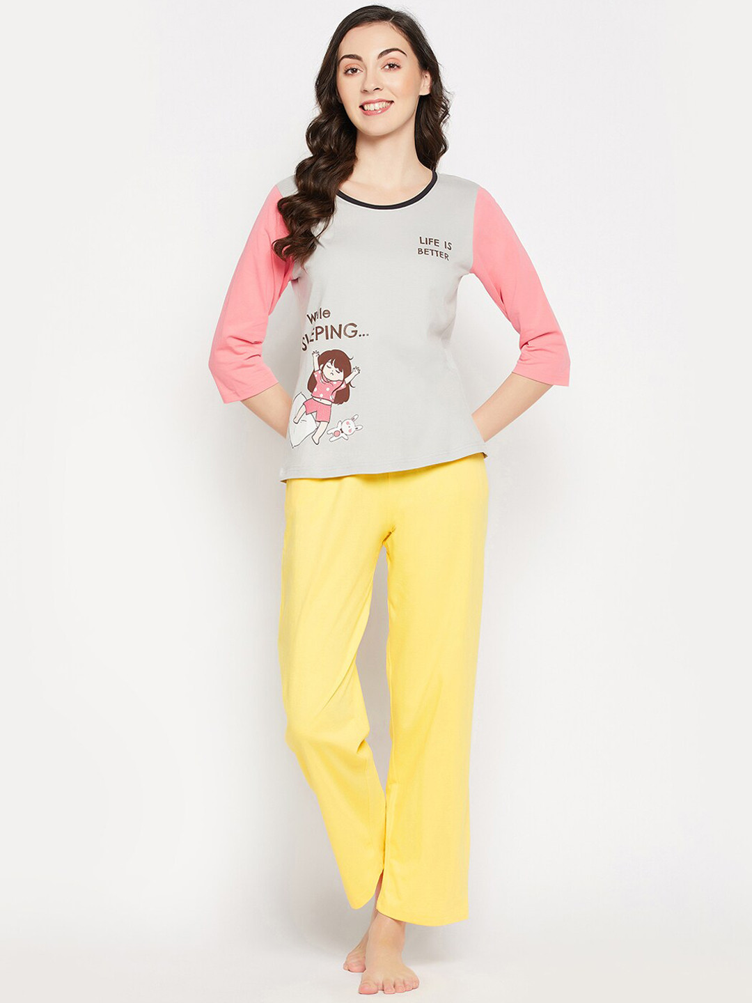 

Clovia Women Printed Night suit, Grey