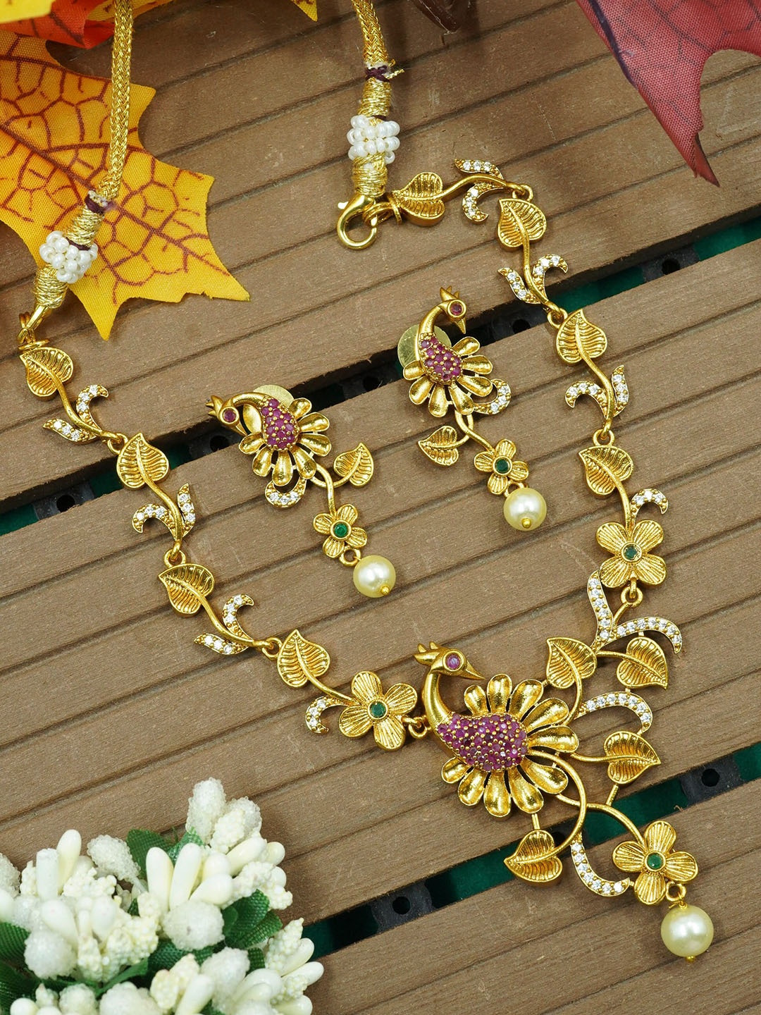

GRIIHAM Gold-Plated Stone-Studded & Beaded Jewellery Set, White