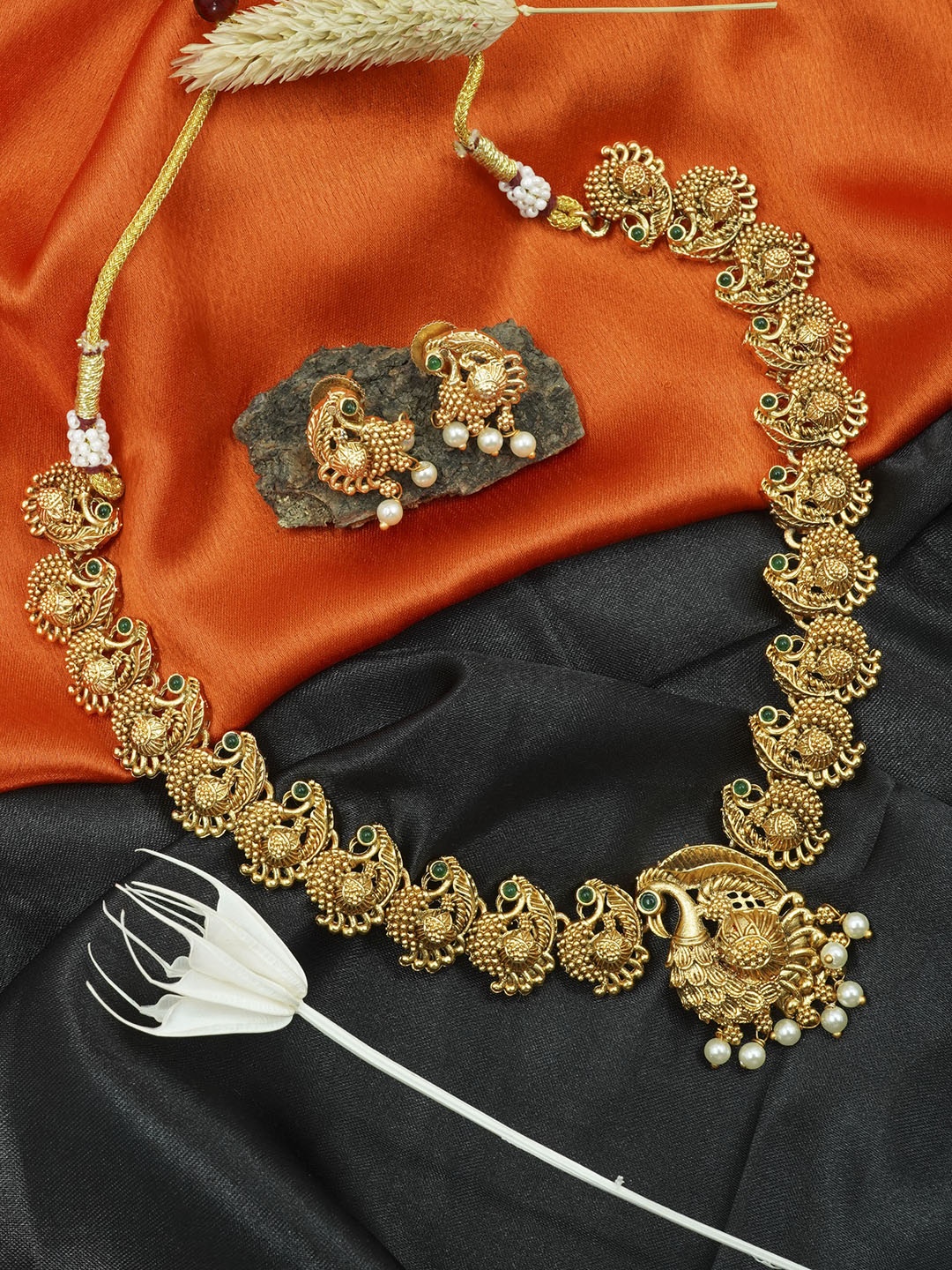 

GRIIHAM Gold-Plated AD-Studded Jewellery Set, Green