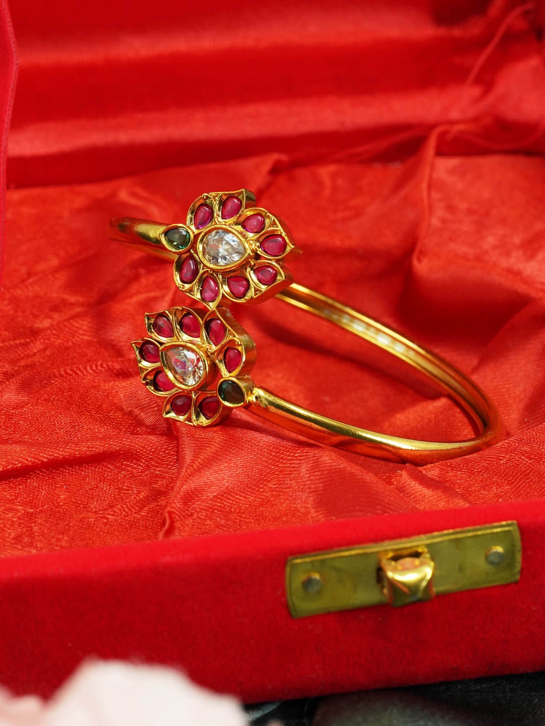 

GRIIHAM Gold-Plated Floral Motif Designed AD-Studded Adjustable Kada Bangle